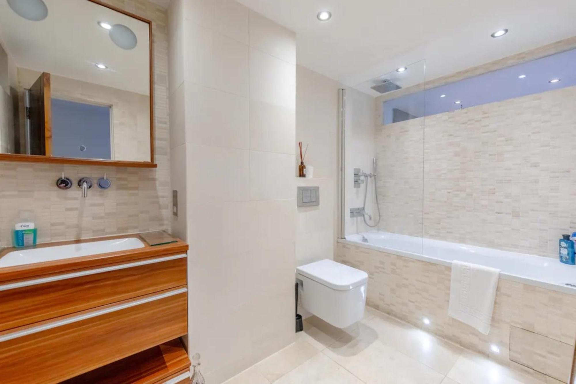 Incredible 2bd Loft By Regents Canal - Haggerston Apartment London
