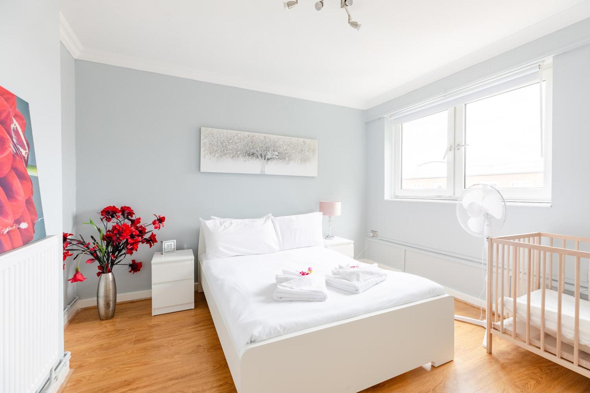 Cosy 3 Bed Flat Ideal For Trips To