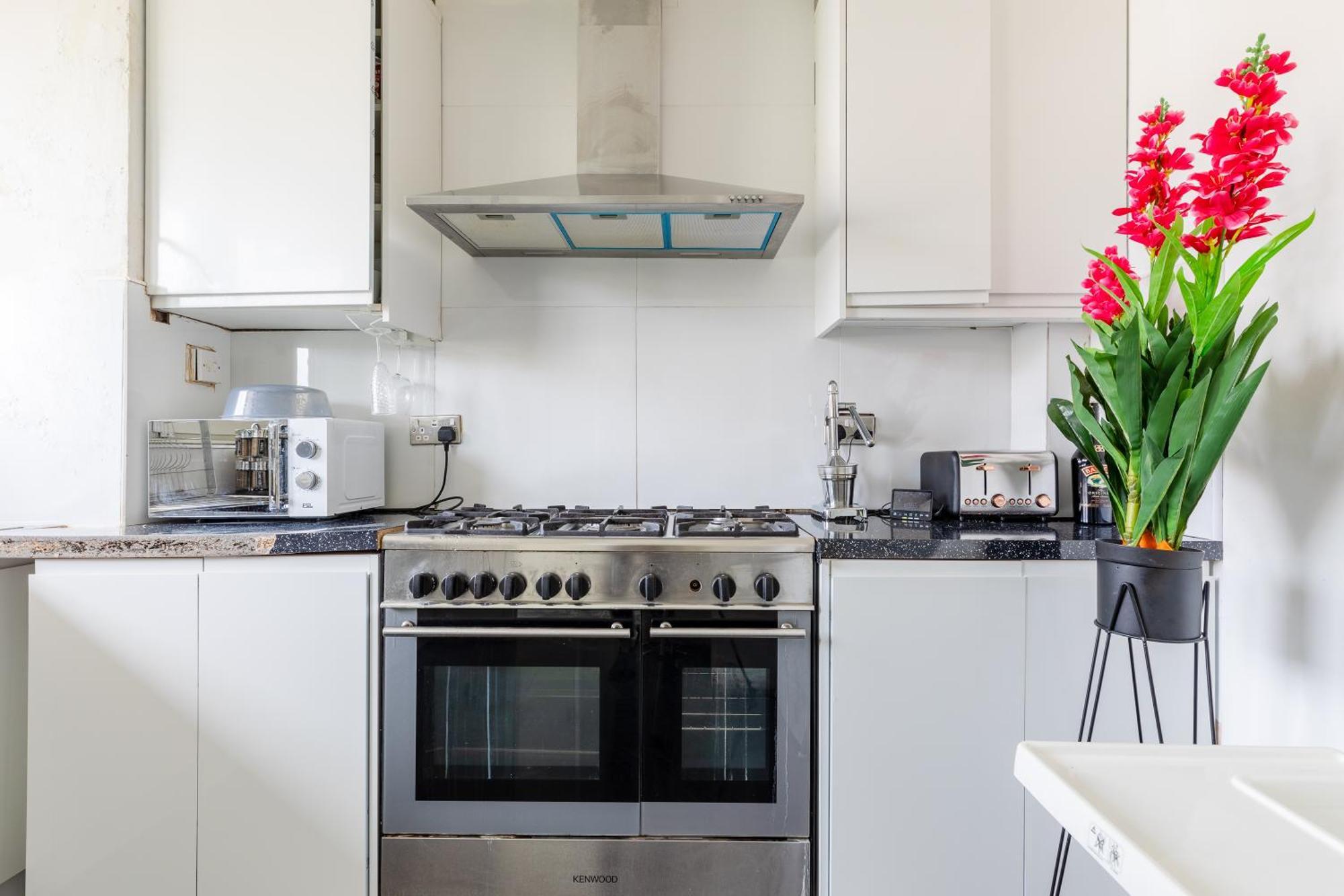 Apartment Cosy 3 Bed Flat Ideal For Trips To London