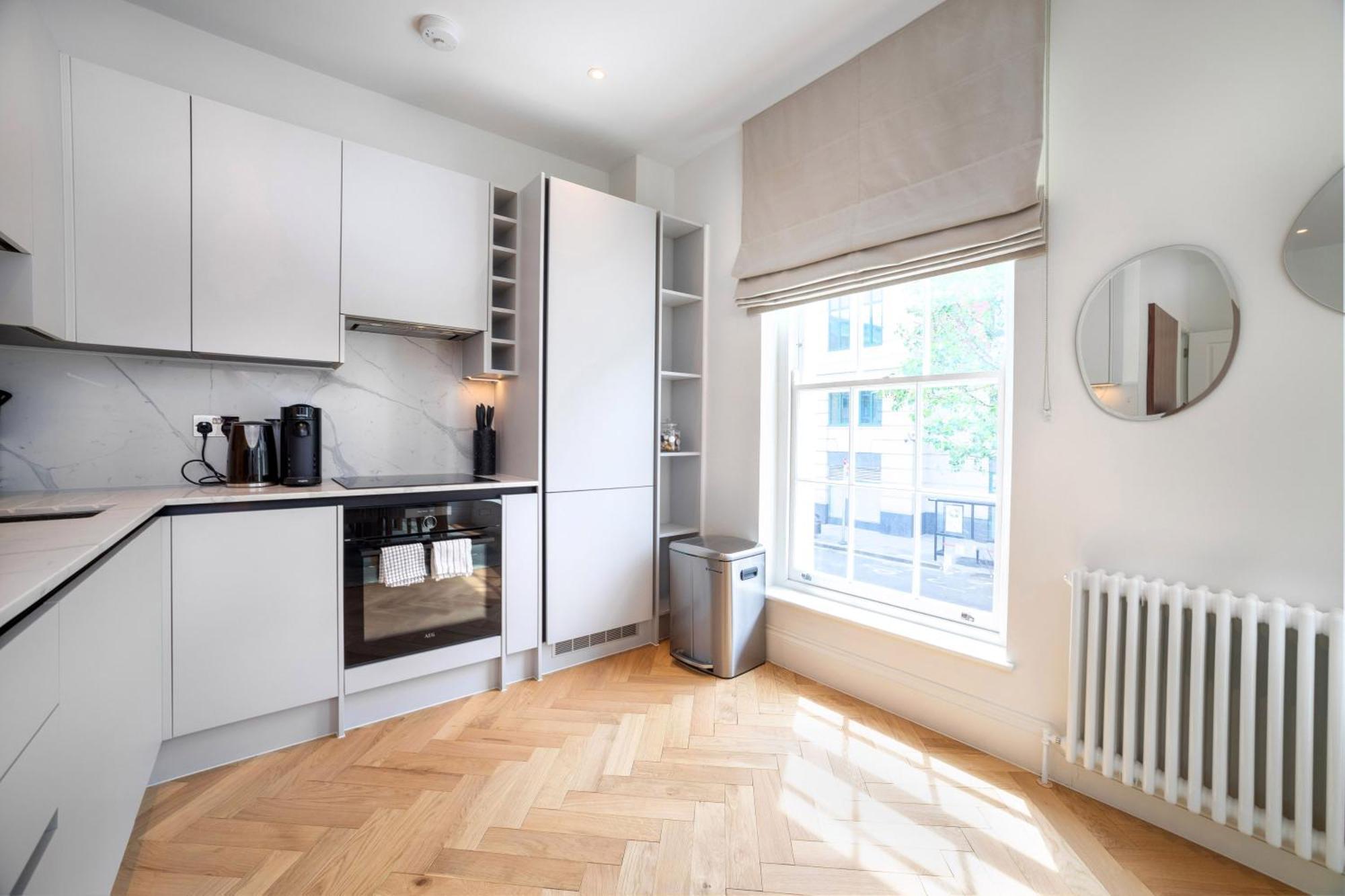 3 Bedroom Flat With Terrace In Apartment