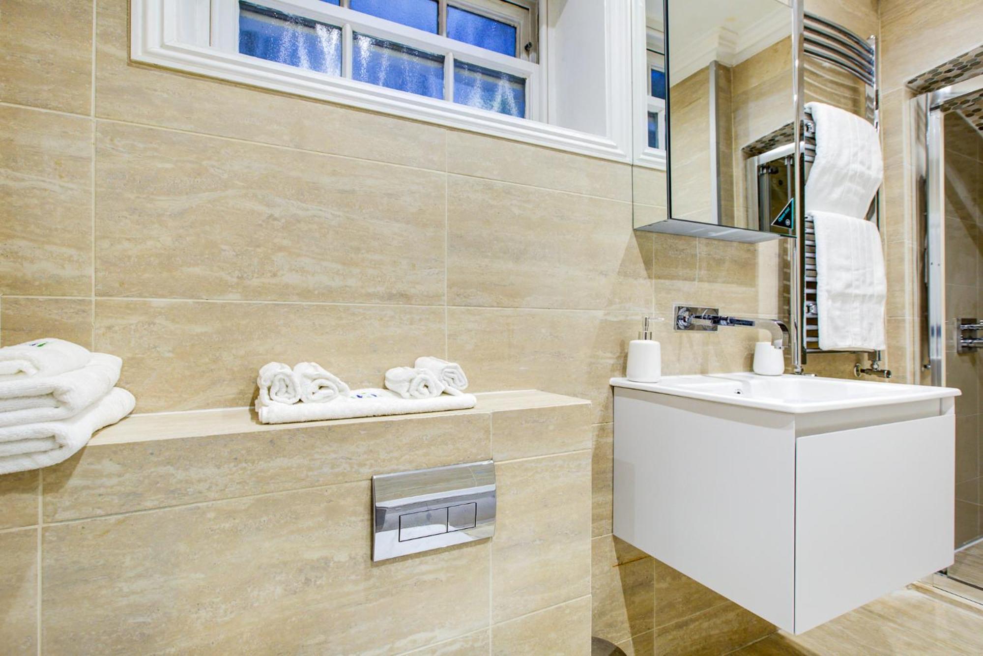 Apartment Hybrid Resi - Battersea Near Power Station