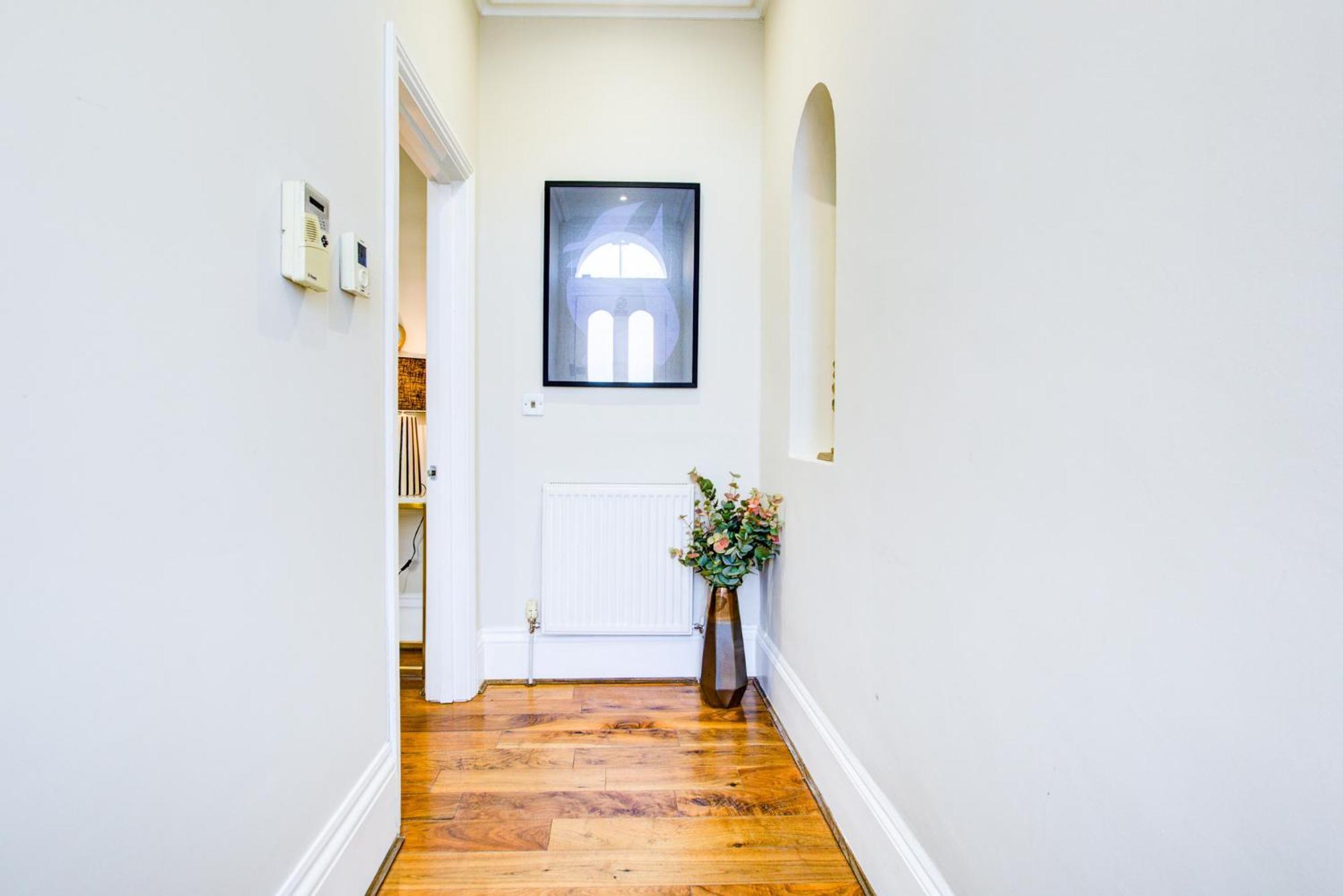 Hybrid Resi - Battersea Near Power Station London