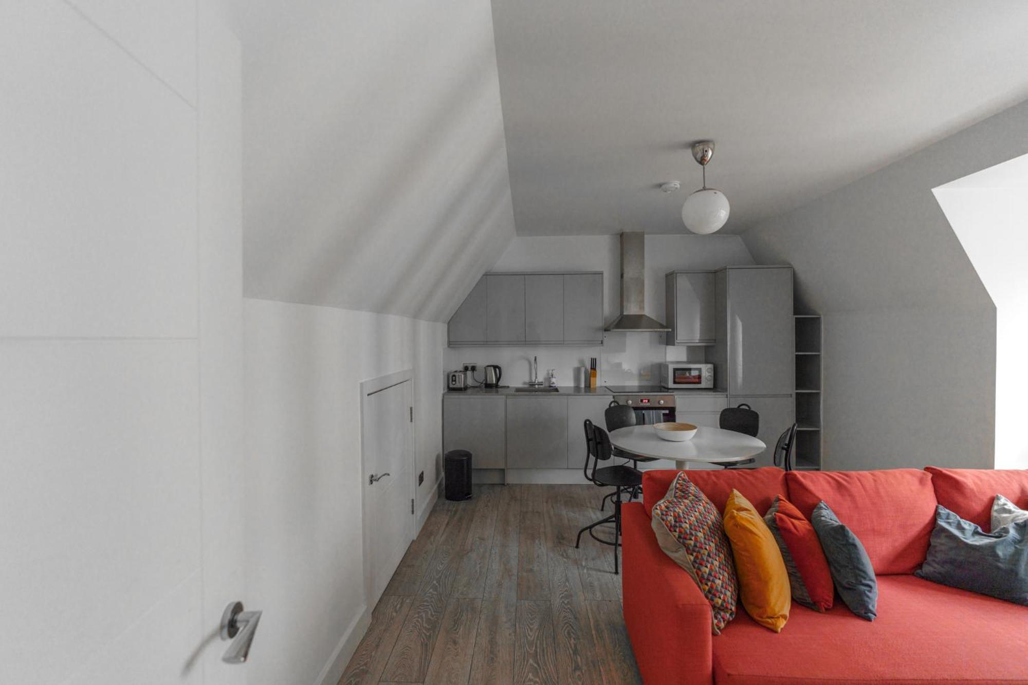 The Kensington High Street Apartment London