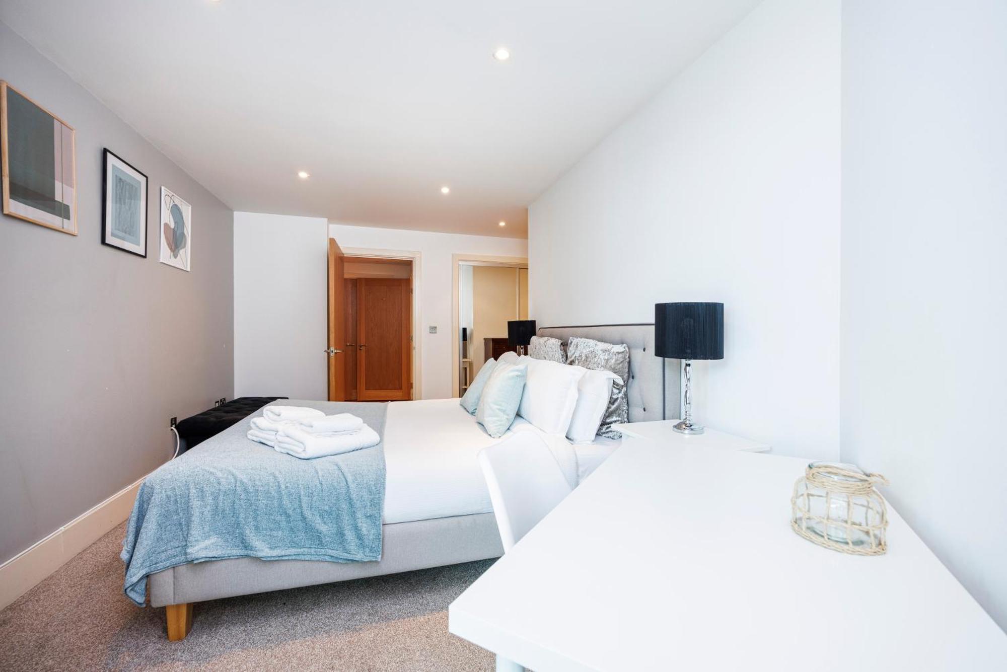 Welcomestay Vauxhall St Georges Wharf 2 Bedroom Apartment