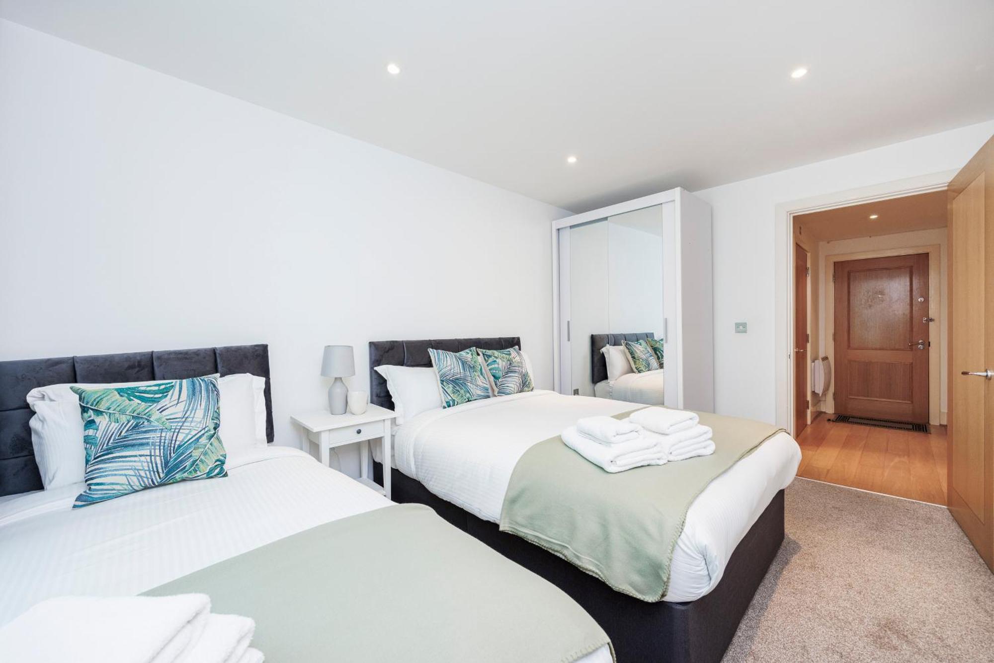Welcomestay Vauxhall St Georges Wharf 2 Bedroom *
