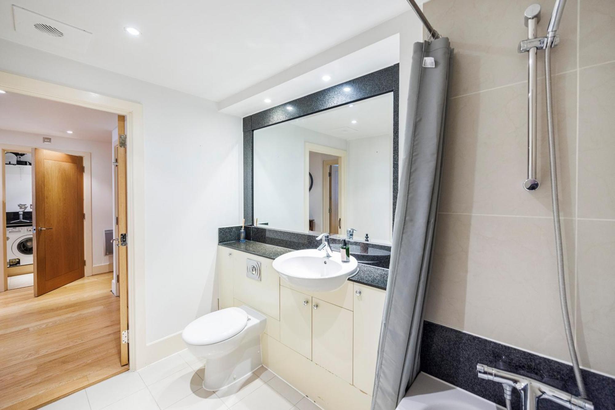 Welcomestay Vauxhall St Georges Wharf 2 Bedroom
