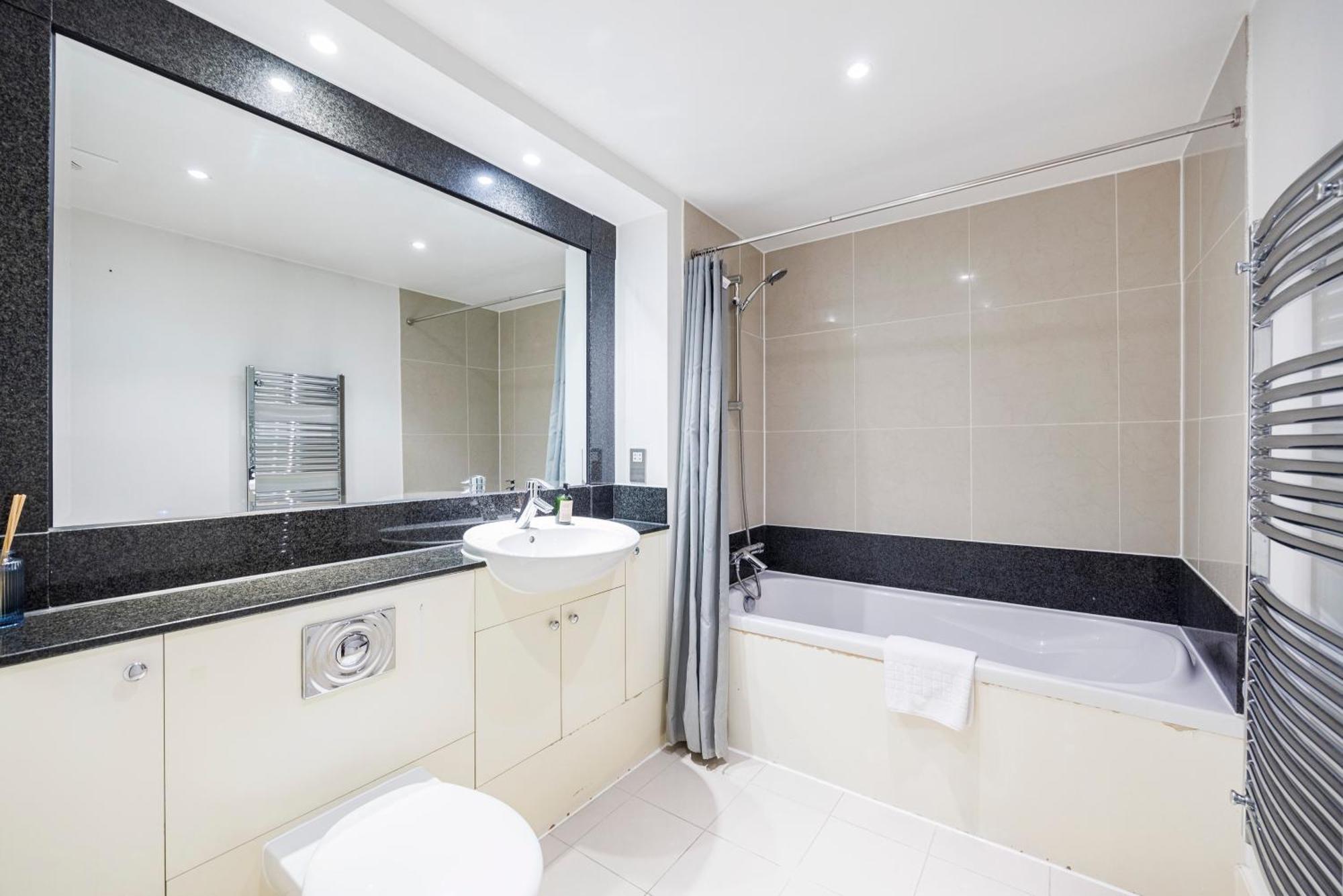 Apartment Welcomestay Vauxhall St Georges Wharf 2 Bedroom London