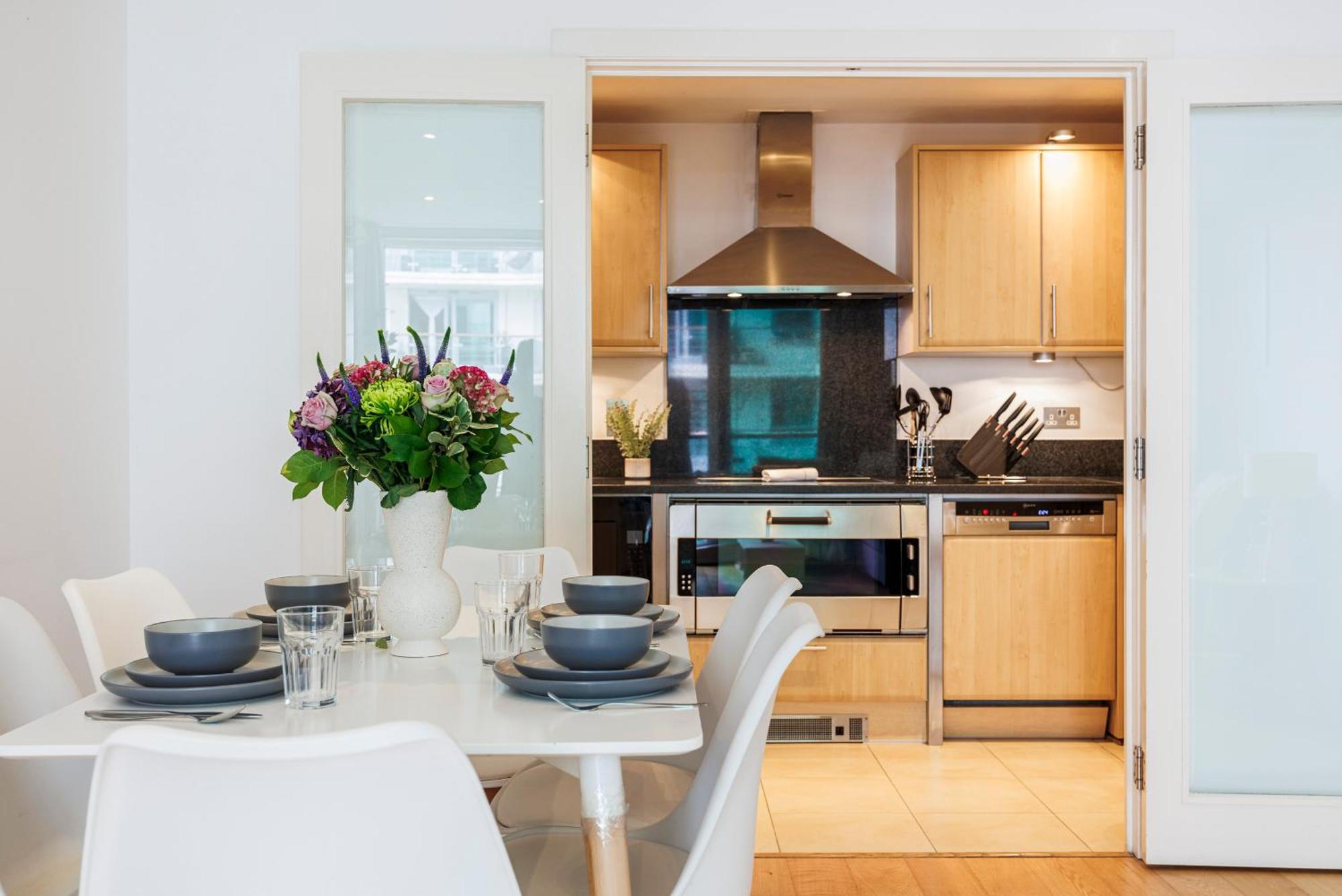 Welcomestay Vauxhall St Georges Wharf 2 Bedroom *