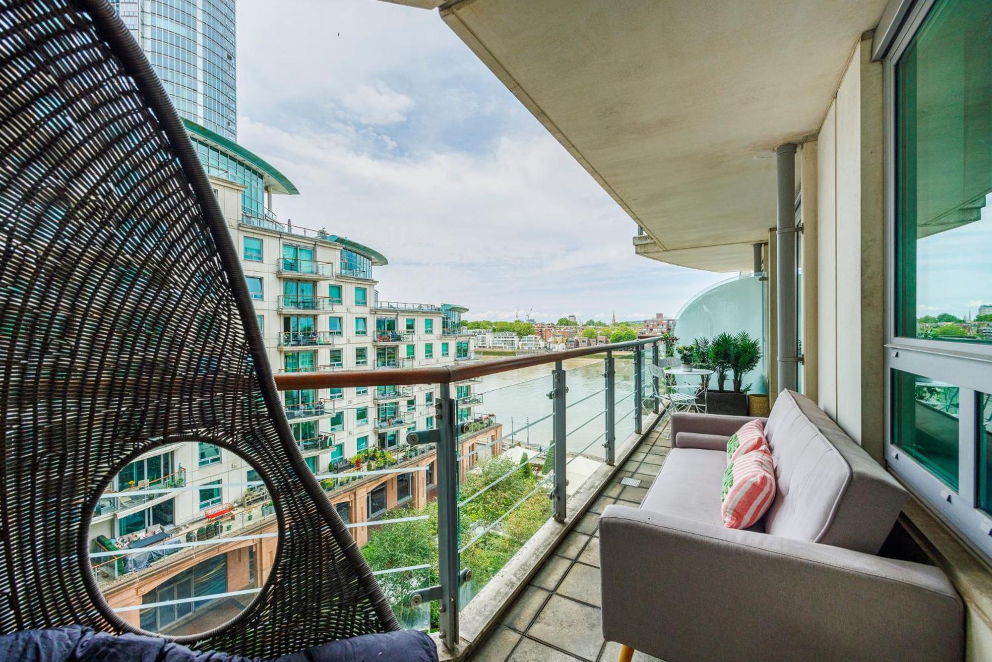 Welcomestay Vauxhall St Georges Wharf 2 Bedroom Apartment London