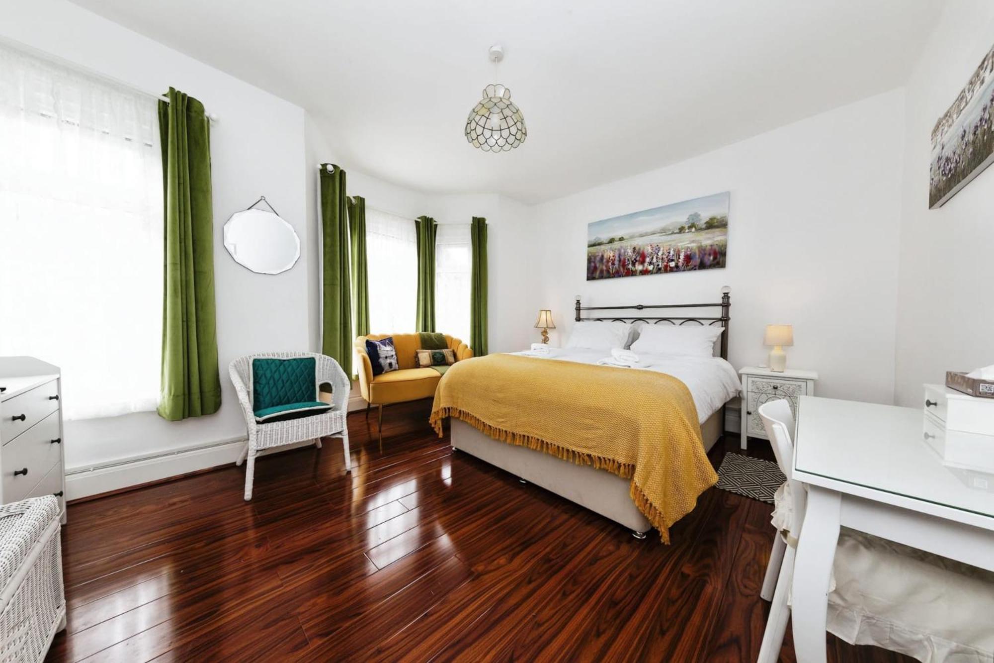 Holiday home Your Chic 3br Comfort And Style In