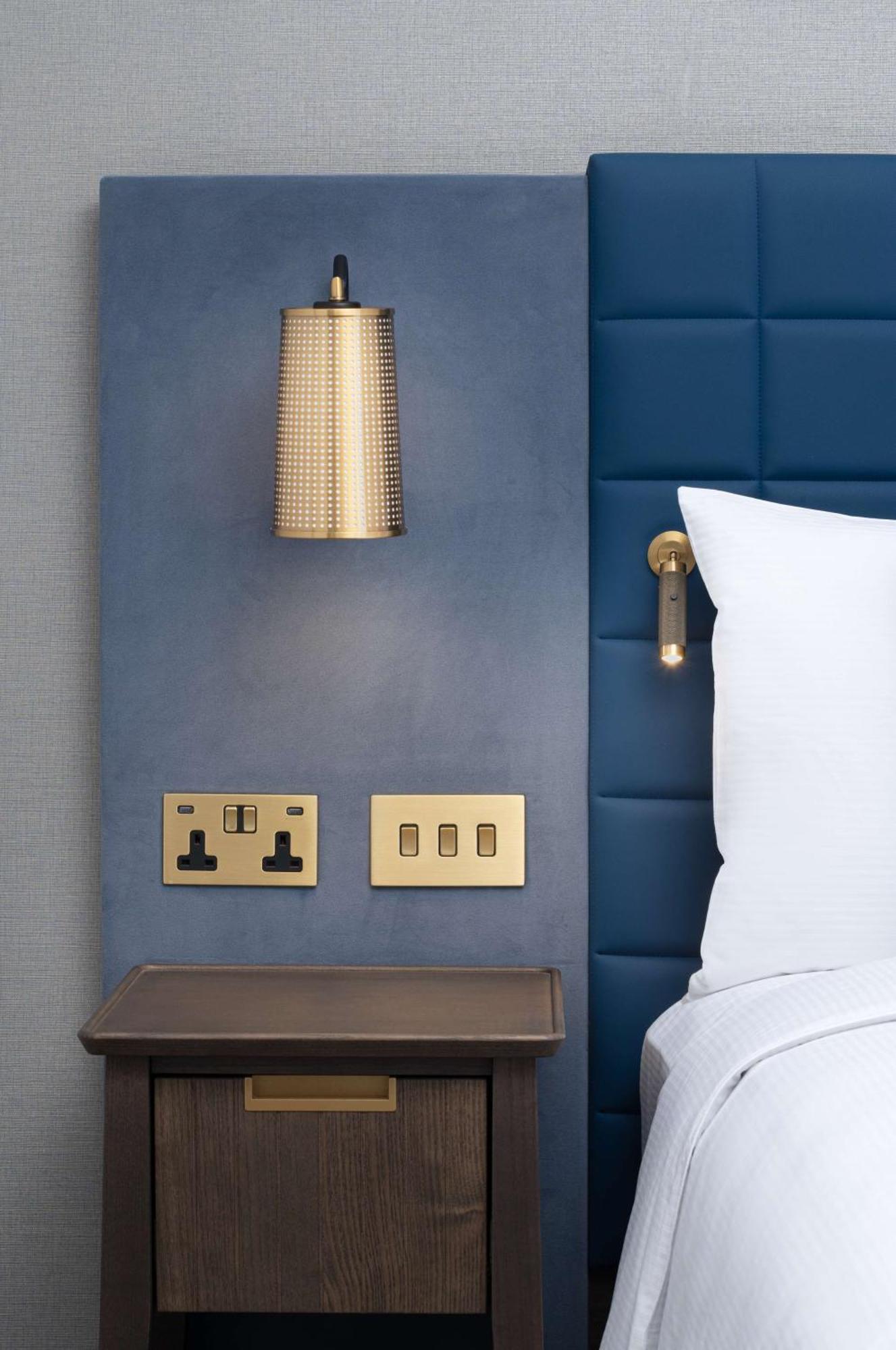 Hotel Lost St Pauls London, Curio Collection By Hilton London