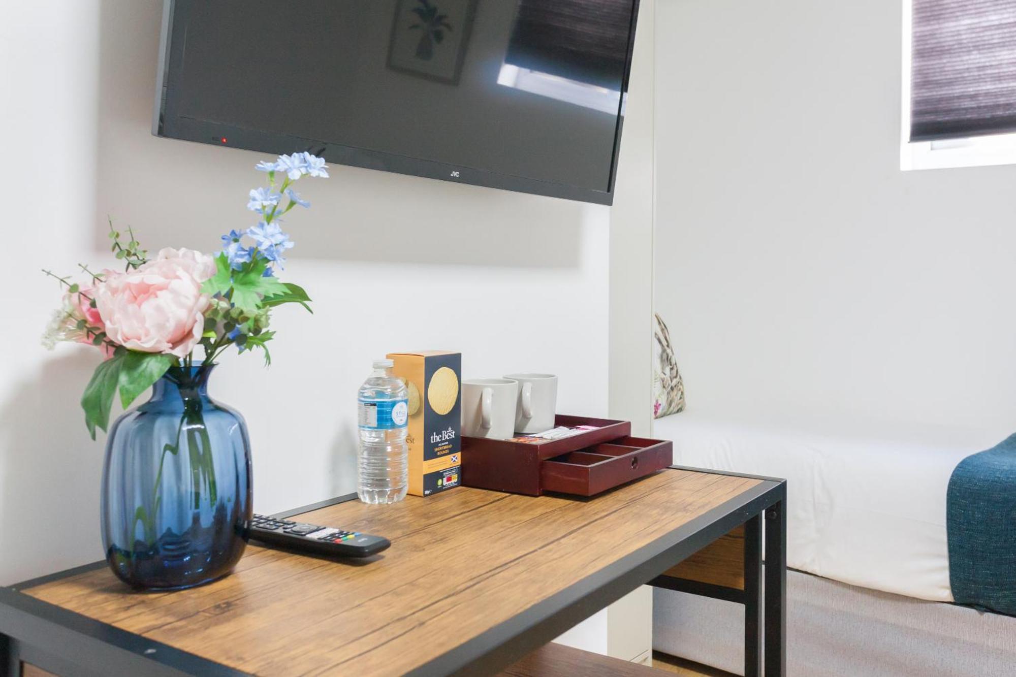 Holloway Budget - 1 Minute To Emirates Stadium - Next To Station - Center Apartment *