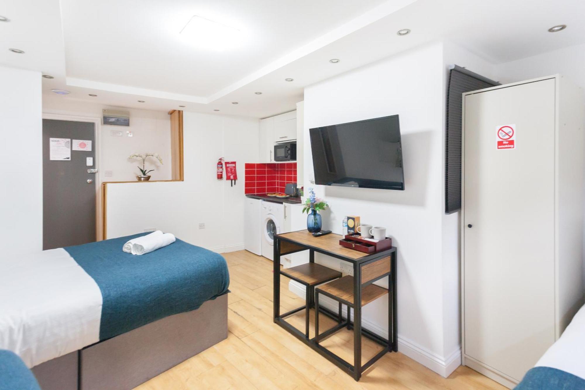 Holloway Budget - 1 Minute To Emirates Stadium - Next To Station - Center London