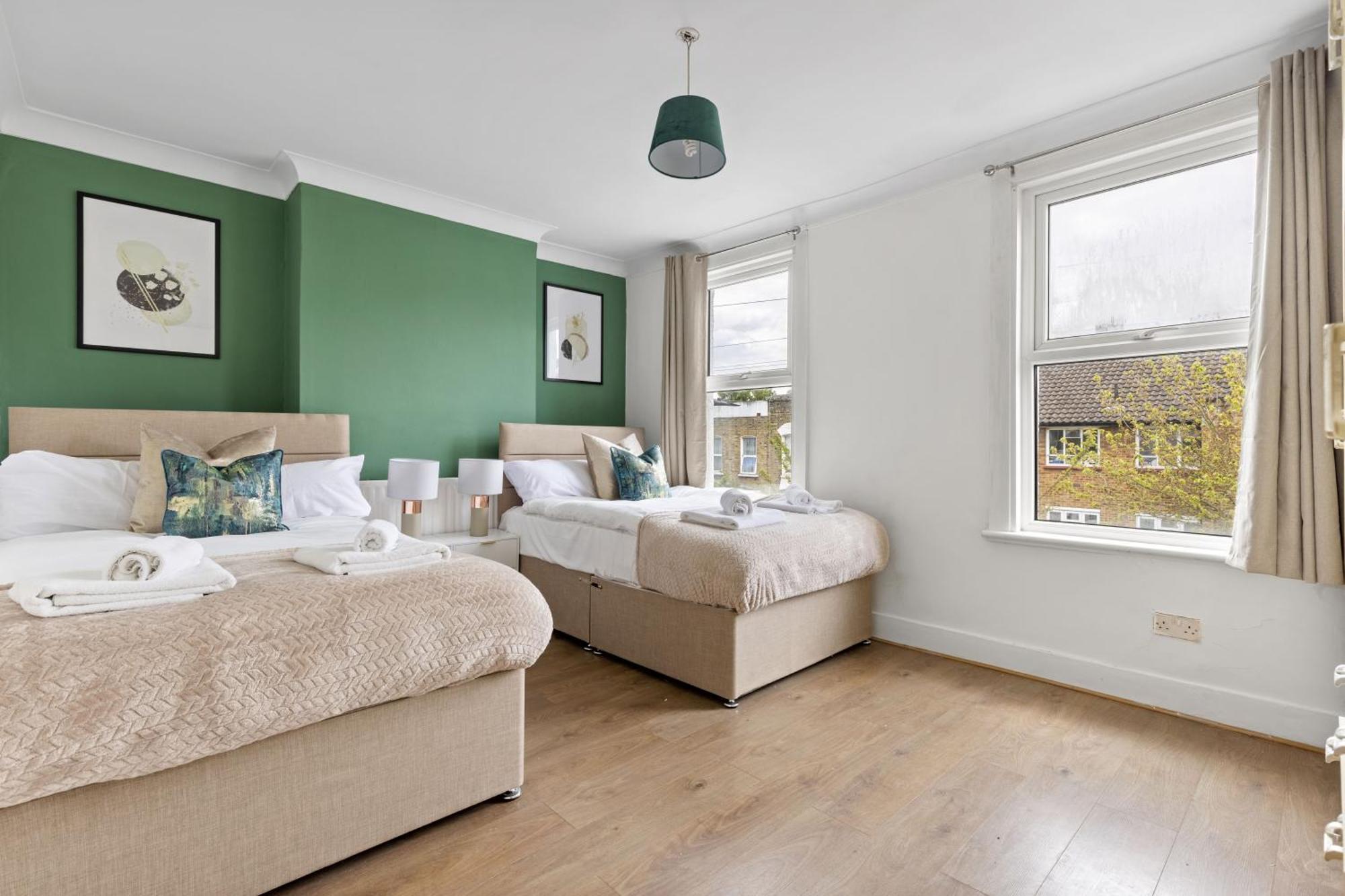 Parea Living - Hackney, 4-bedroom Victorian House W Big Garden Holiday home