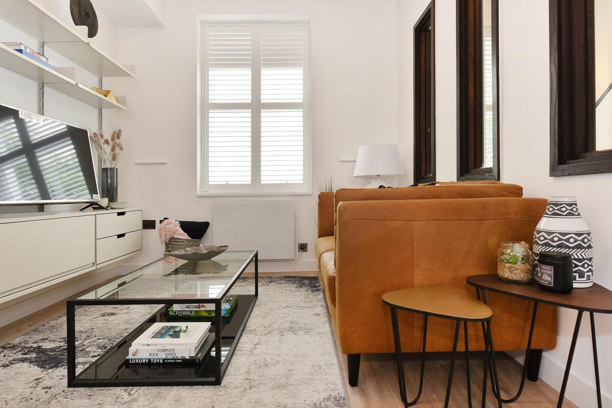 Street Serviced By Globe Apartment London