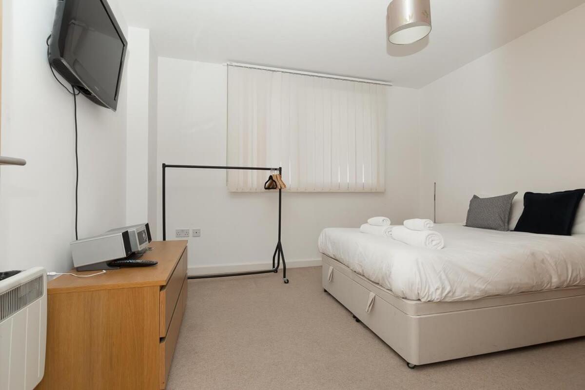 2 Bedroom East With Amazing Views Apartment