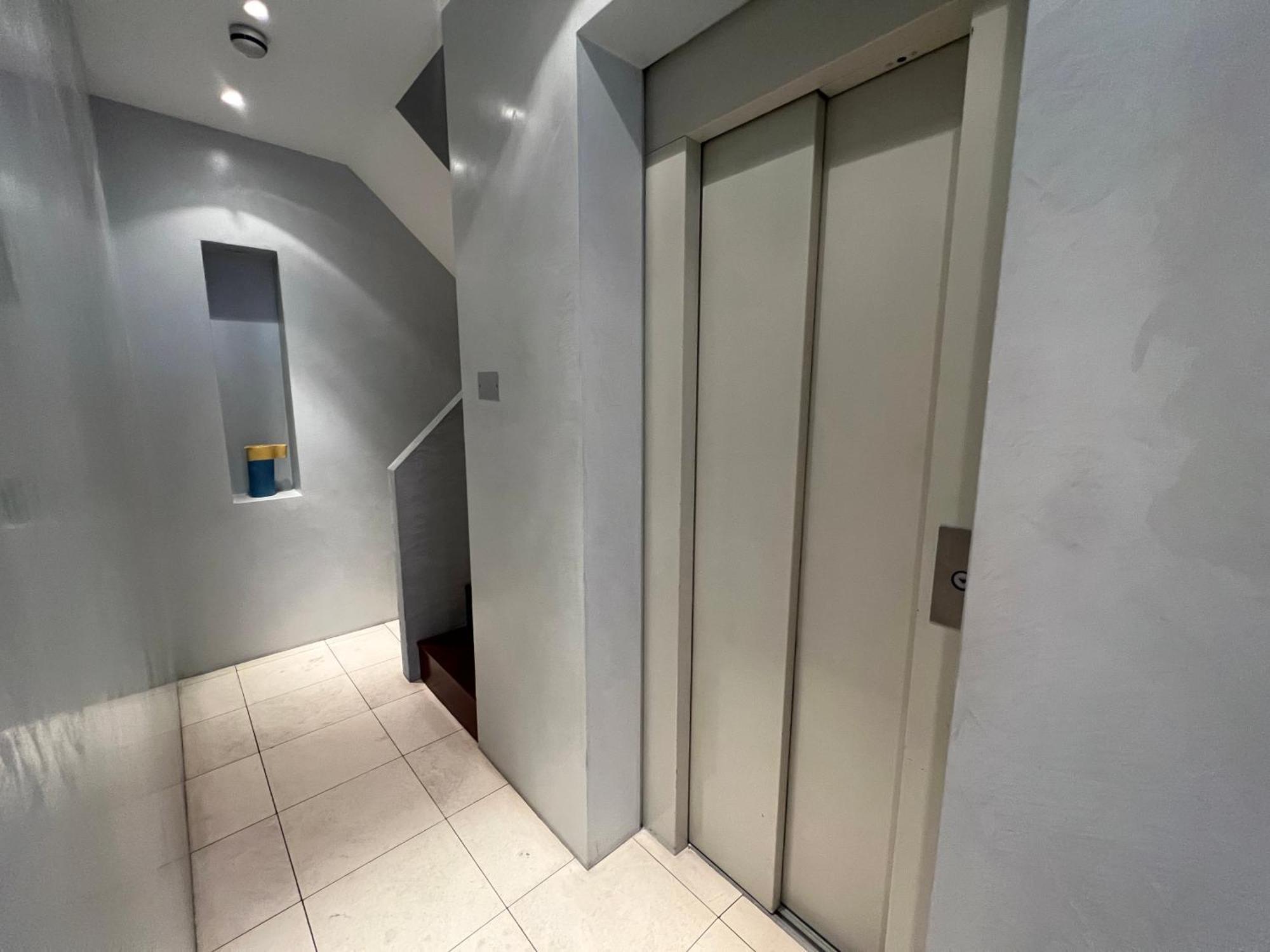 Multi-award Winning 7 Storey - Near Shoreditch Holiday home London