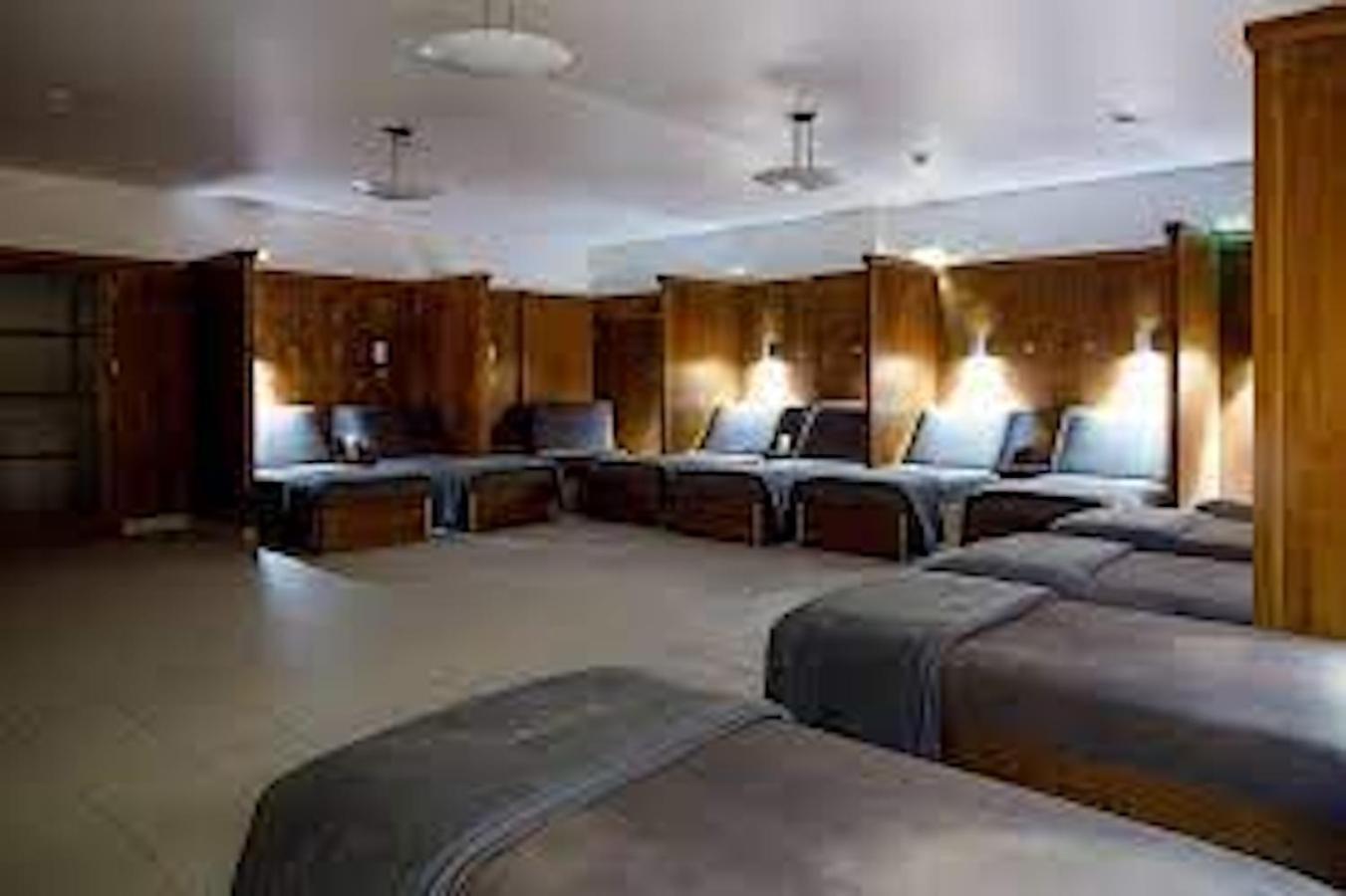 Multi-award Winning 7 Storey - Near Shoreditch Holiday home *