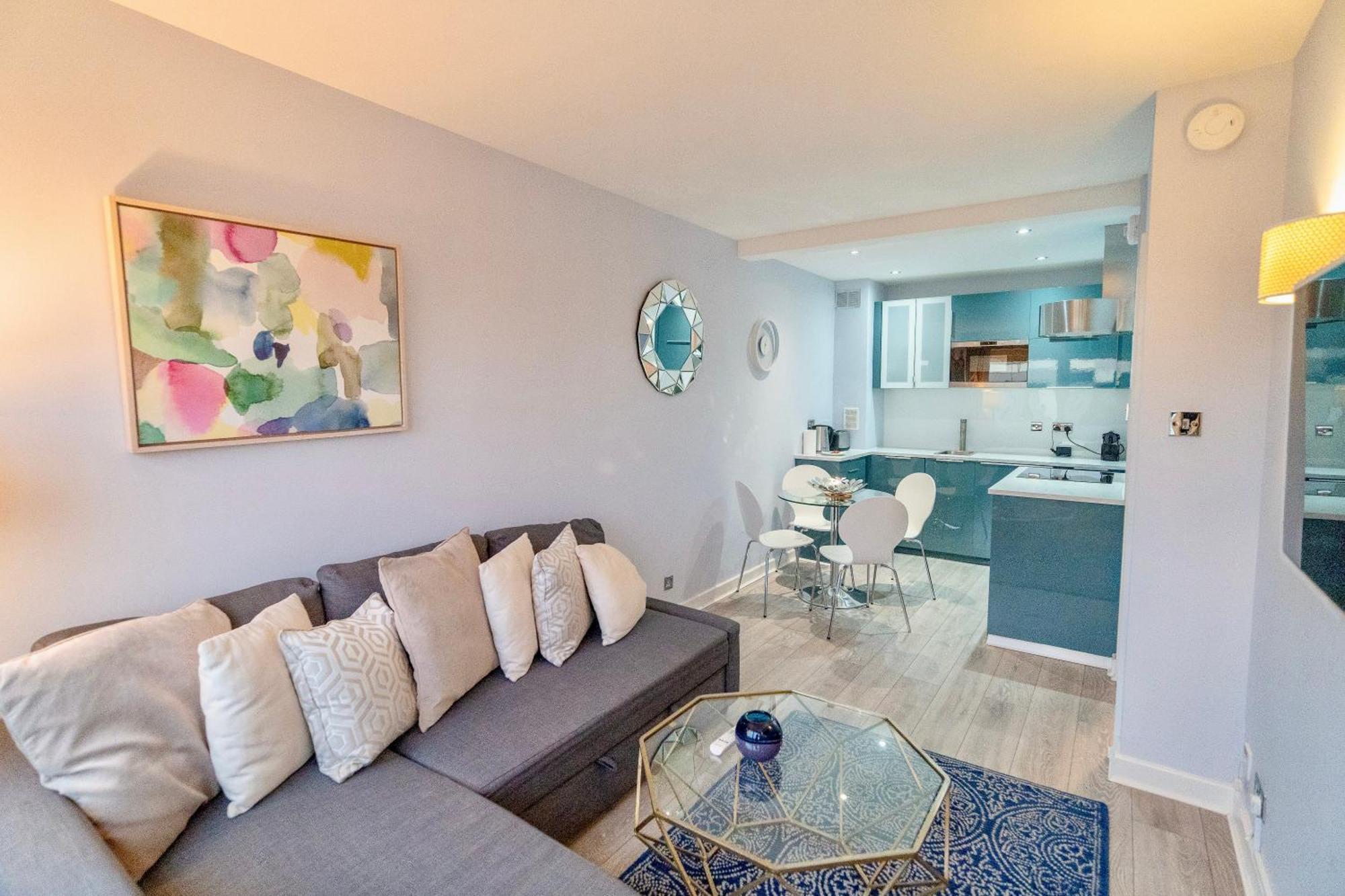 Modern Flat - Fantastic Location 10 Min Walking To Oxford Street! Apartment