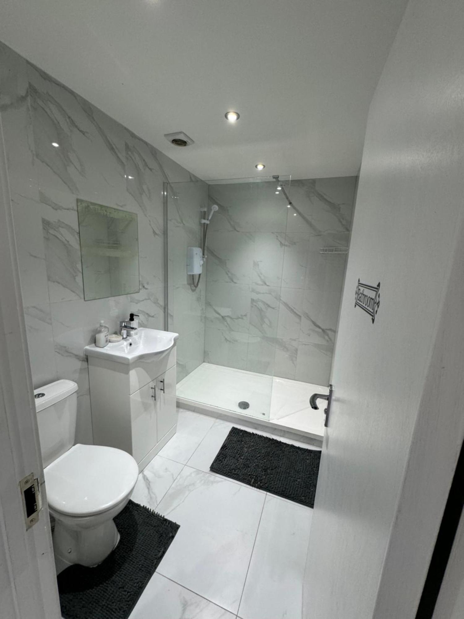 Apartment Fully Furnished 1 Bedroom Flat