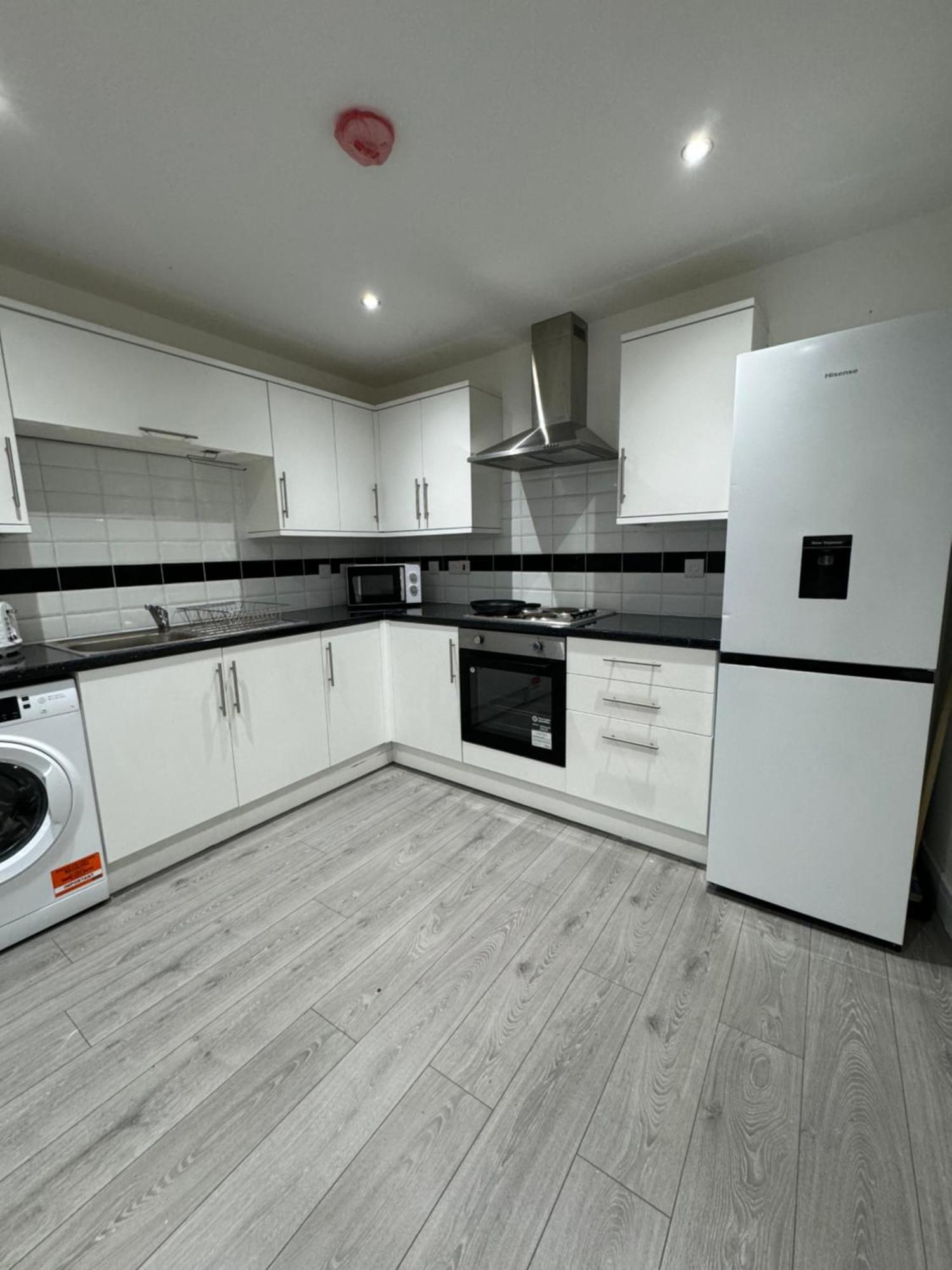 Apartment Fully Furnished 1 Bedroom Flat London
