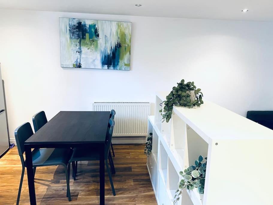 Gorgeous One Bed Flat In Central * London