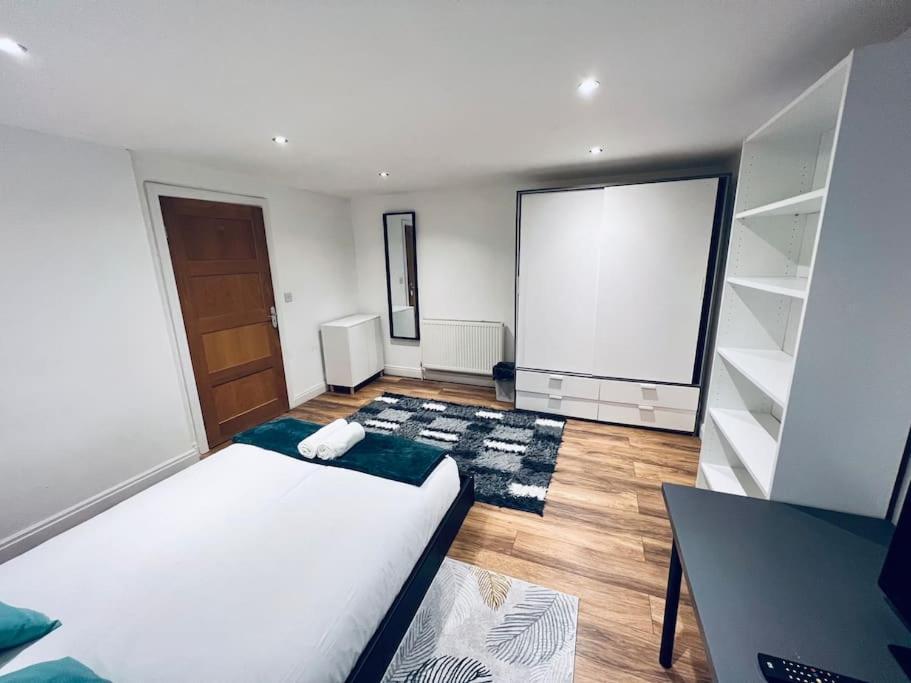 Gorgeous One Bed Flat In Central Apartment
