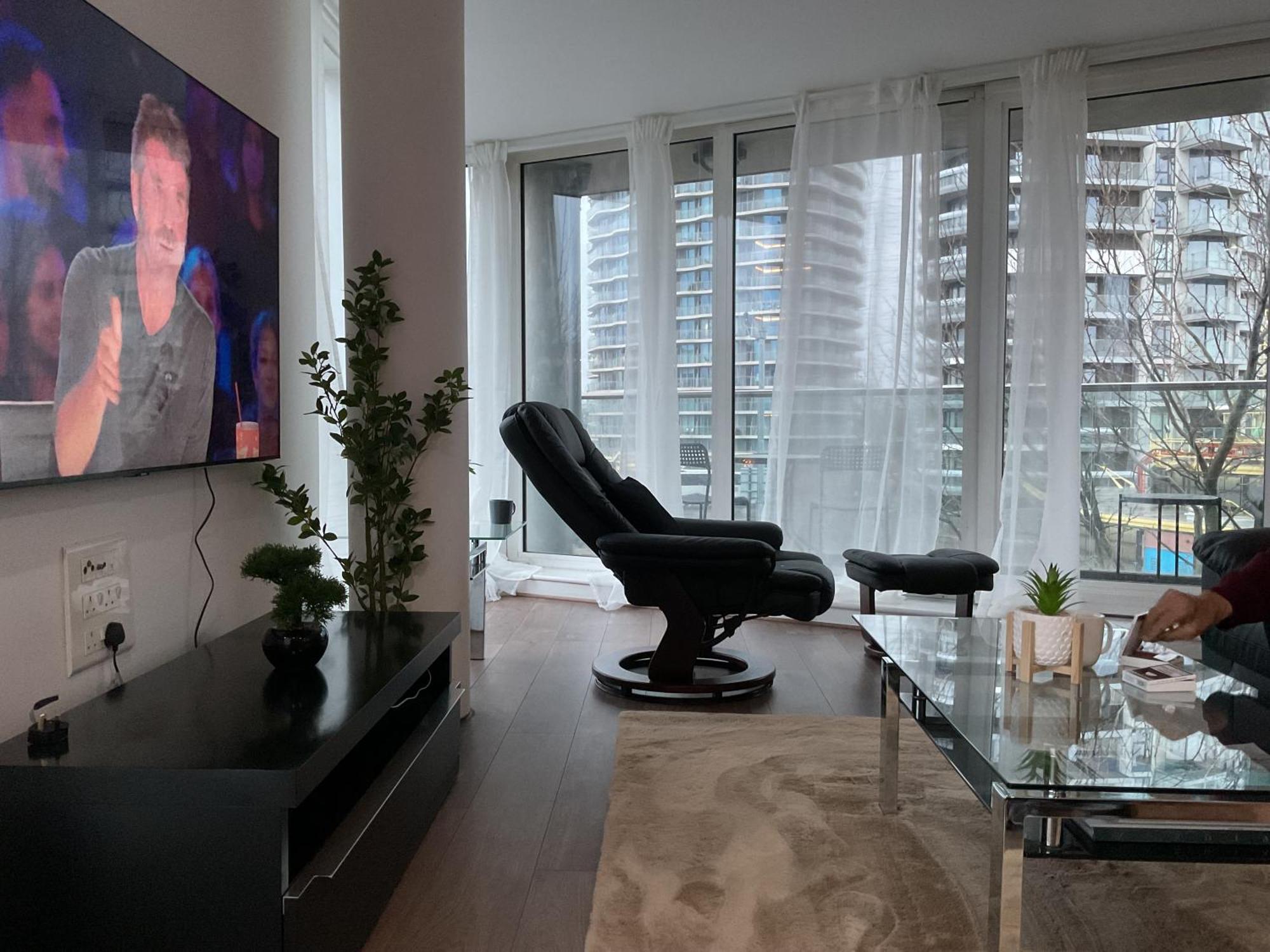 Luxury Dockview 3 Beds Excel Apartment London