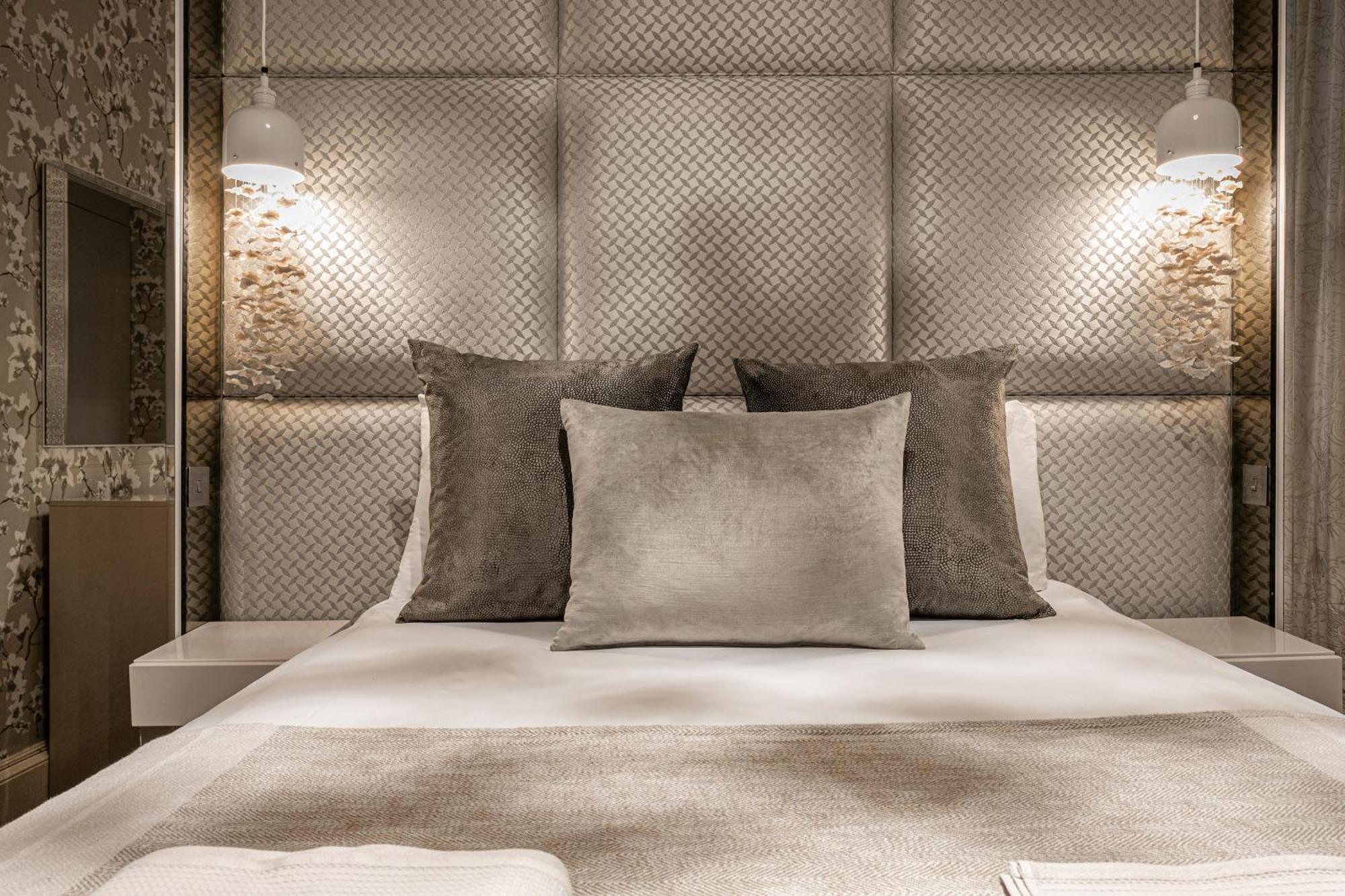 Apartment Trafalgar Square London