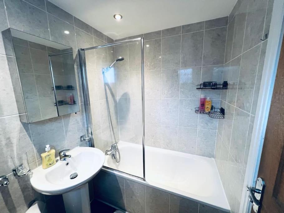 Apartment Gorgeous One Bed Flat In Central *