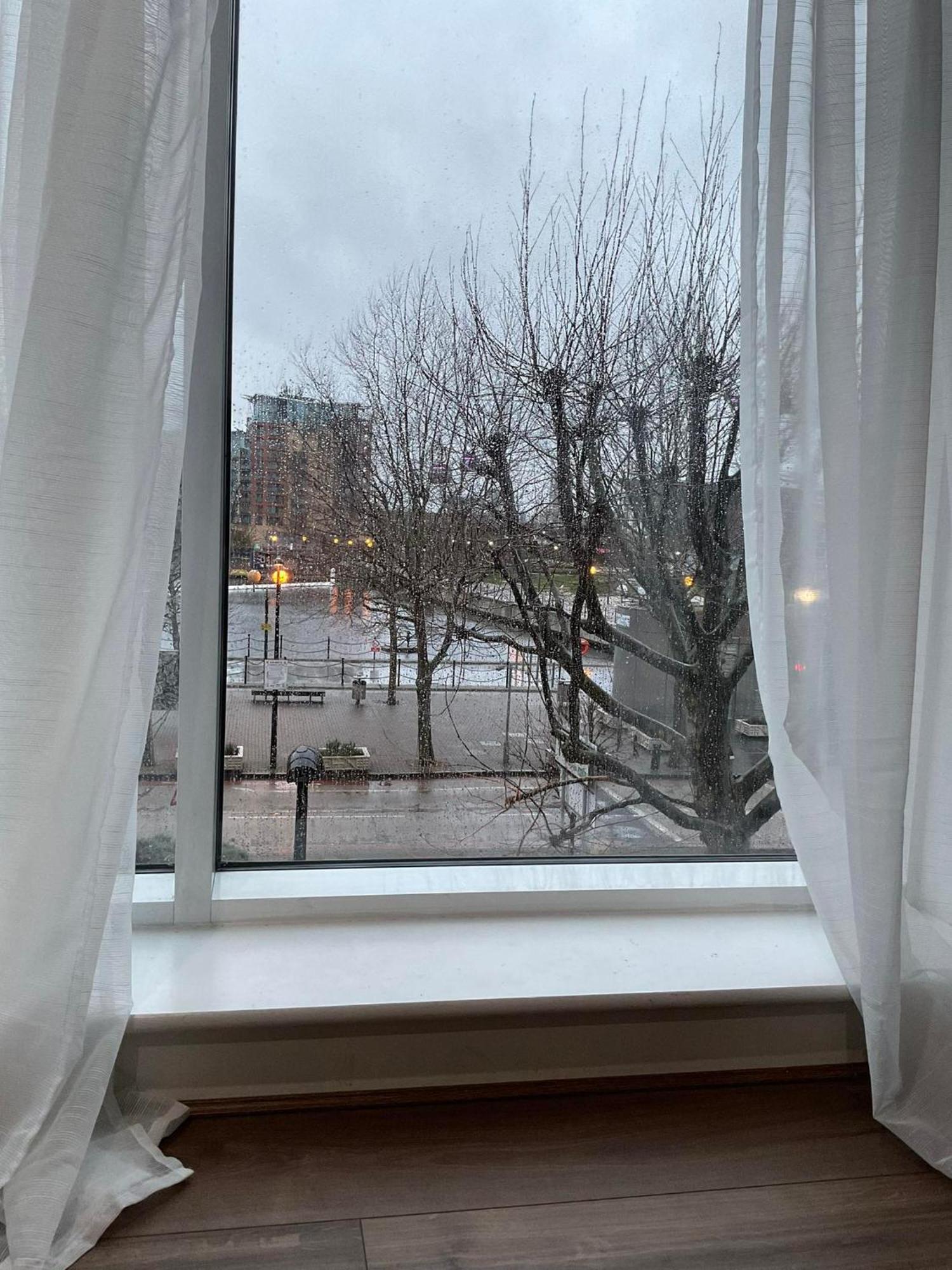 Luxury Dockview 3 Beds Excel London