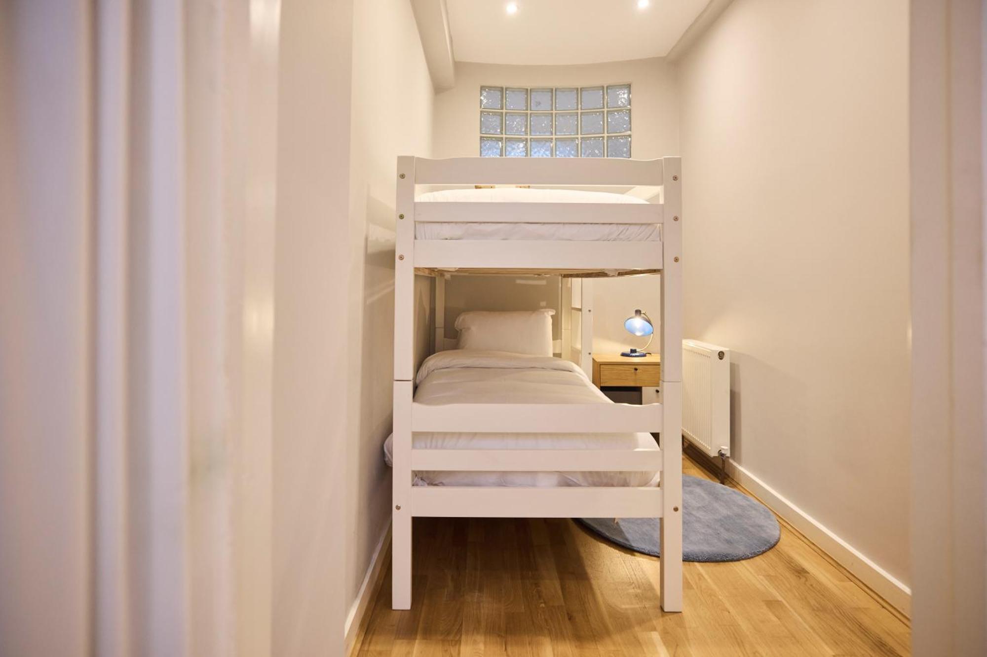 Apartment The West Kensington Hideout - Cozy 2bdr Flat With Garden *