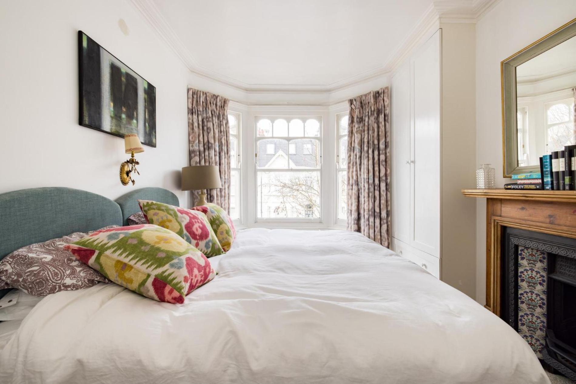 Fabulous 4 Bedroom Family In Fulham Apartment London