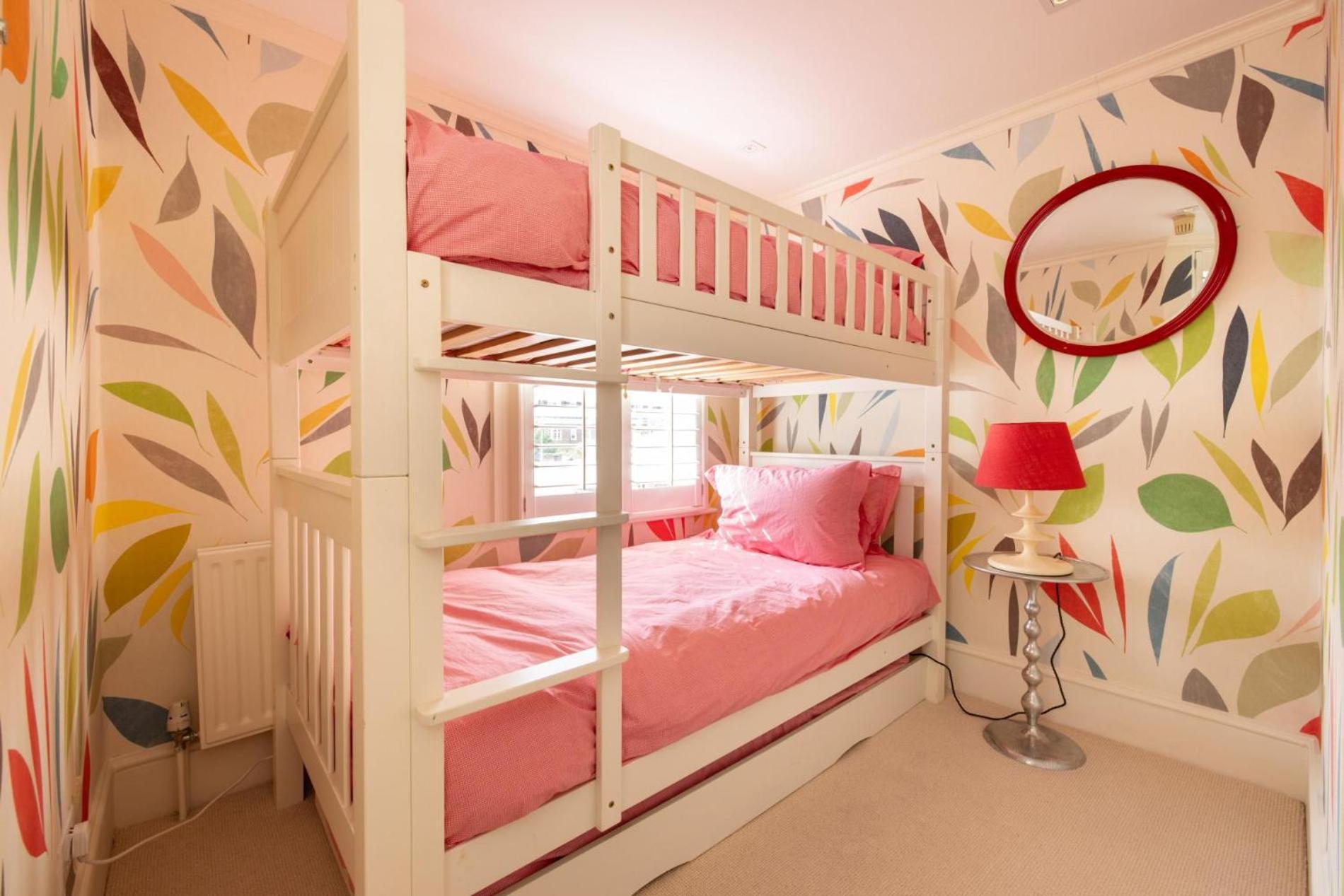 A Royal - Stylish 2 Bedroom In Kensington Apartment London