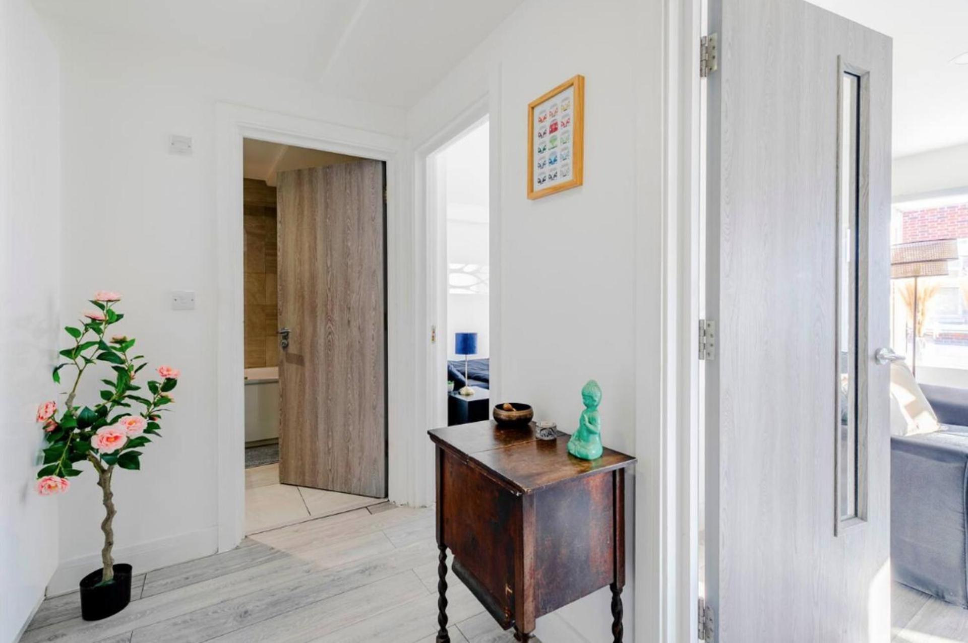 1-bed In Bricklane Shoreditch - 6 Sleeps Apartment *