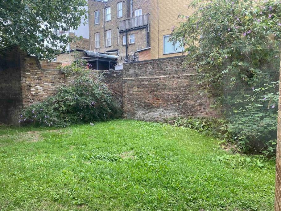 Apartment Bright & Spacious In Battersea, *