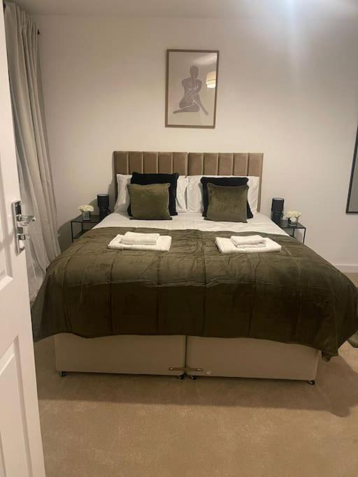 Apartment Elegant Cosy In Wembley 8 Max + Driveway *