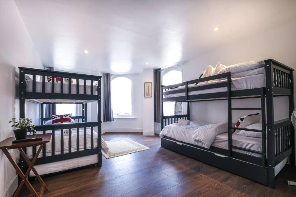 Appartement Quaint And Spacious Piccadilly Sleep 6 Vrd Londen