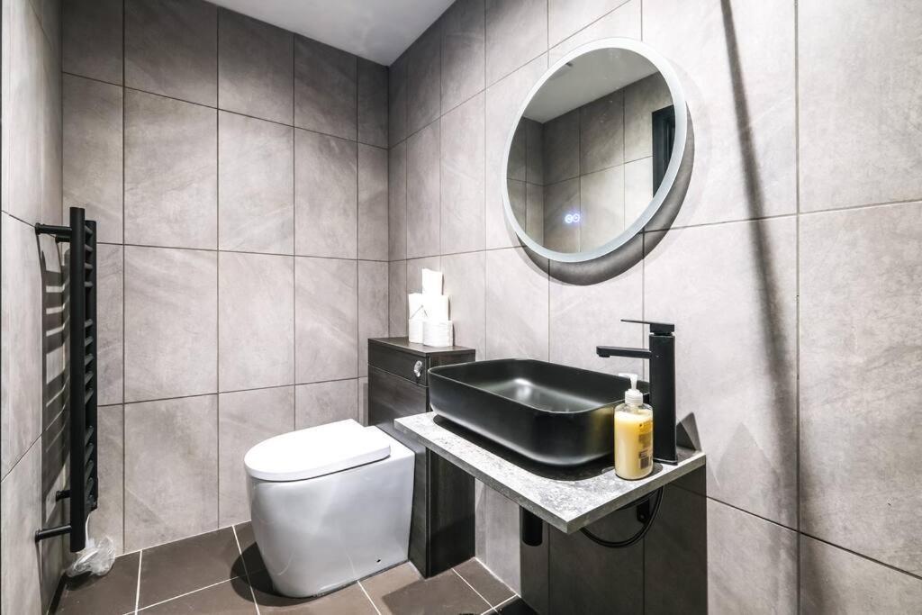 Quaint And Spacious Piccadilly Sleep 6 Vrd Appartement