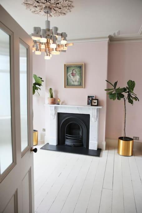 Designer Hackney In Clapton Holiday home *