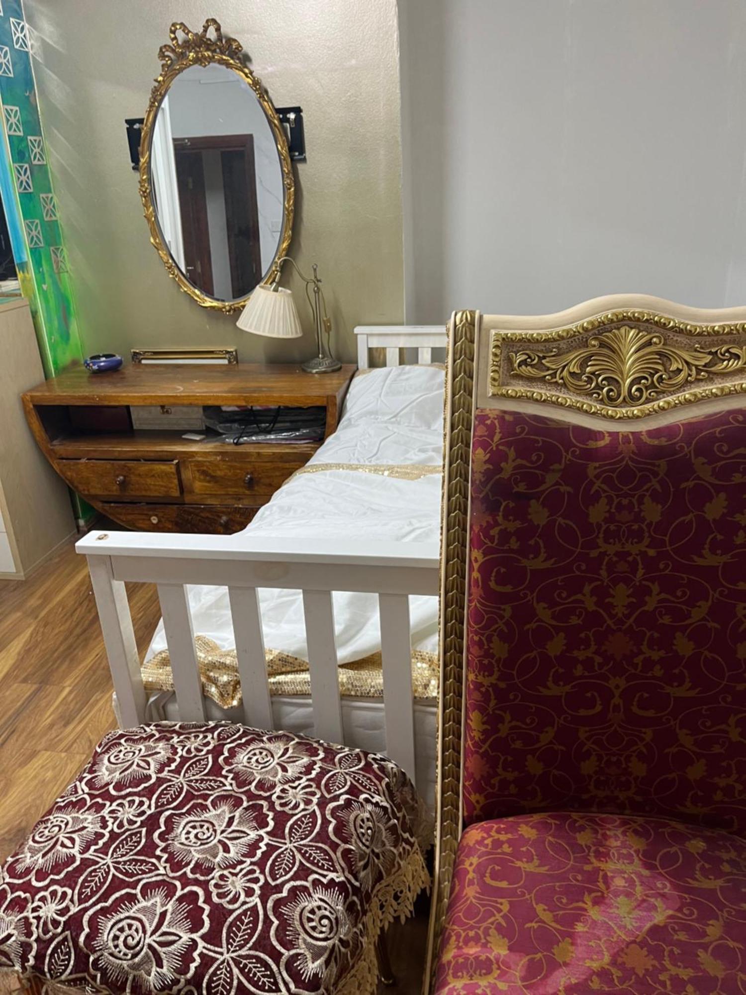 Queens Park Apartment *