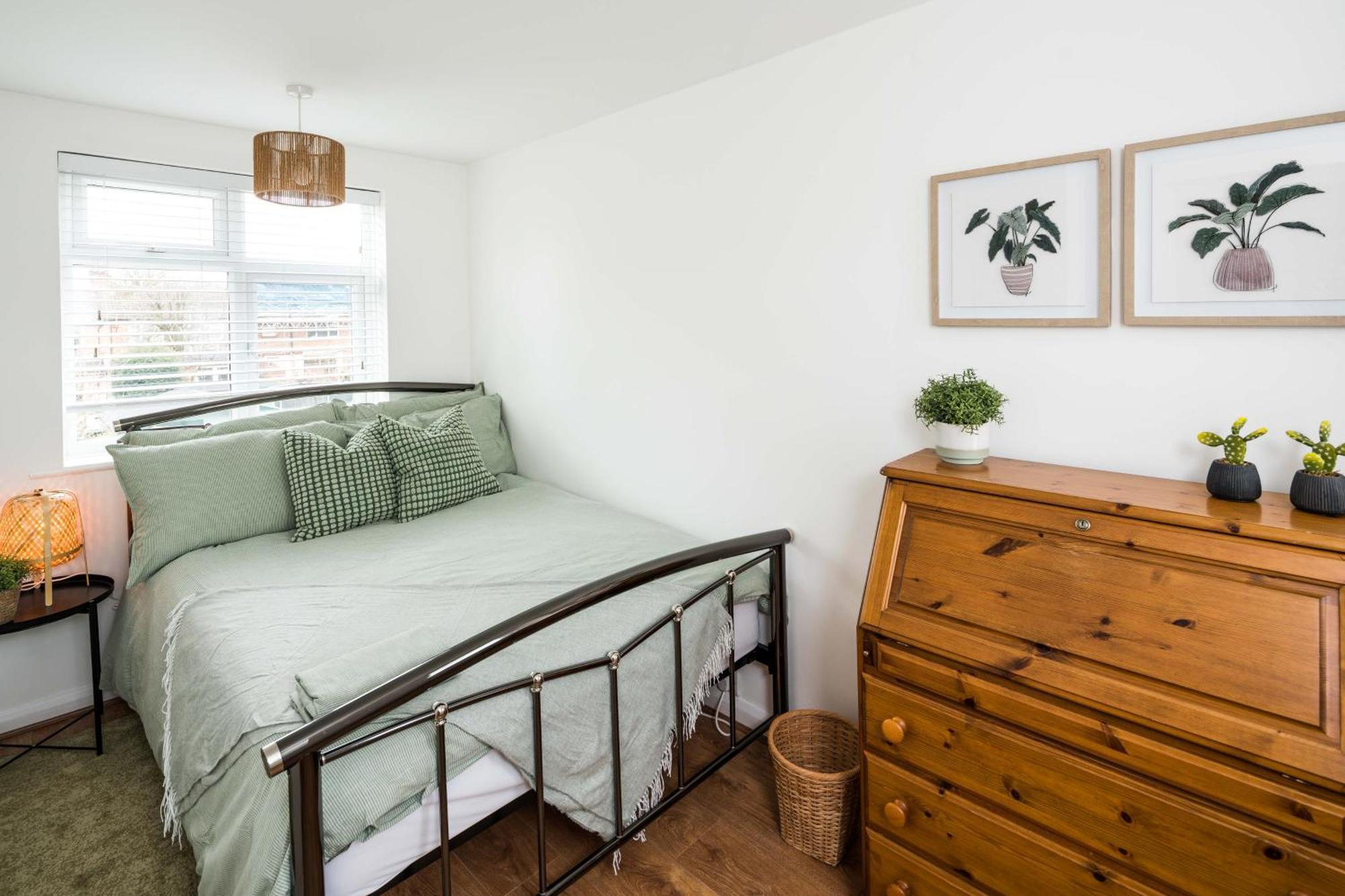 Contemporary 5 Bedroom With Garden North Finchley Сasa de vacaciones Londres