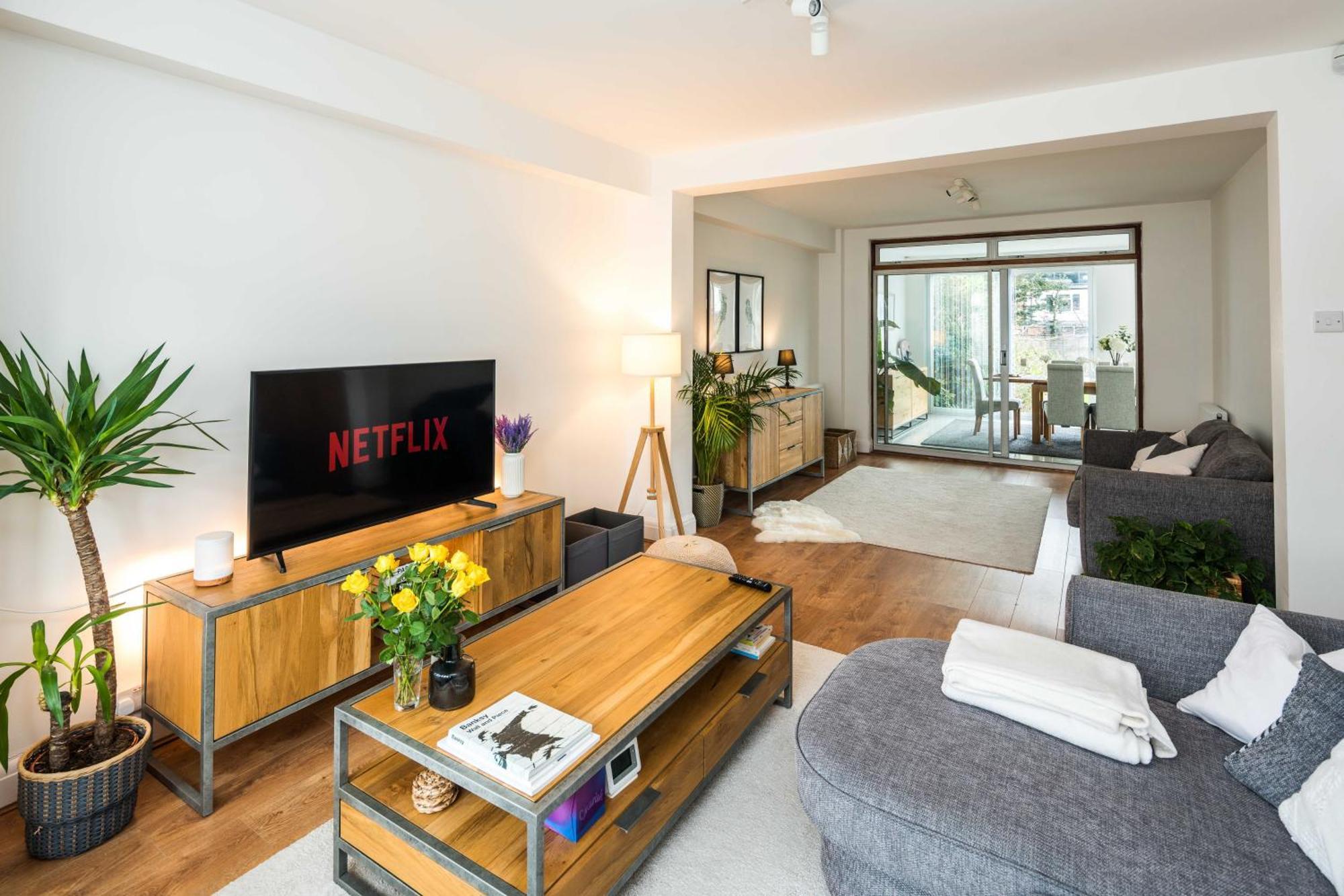 Сasa de vacaciones Contemporary 5 Bedroom With Garden North Finchley Londres