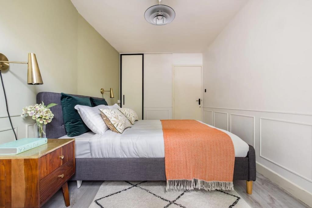 Contemporary Flat In Clerkenwell
