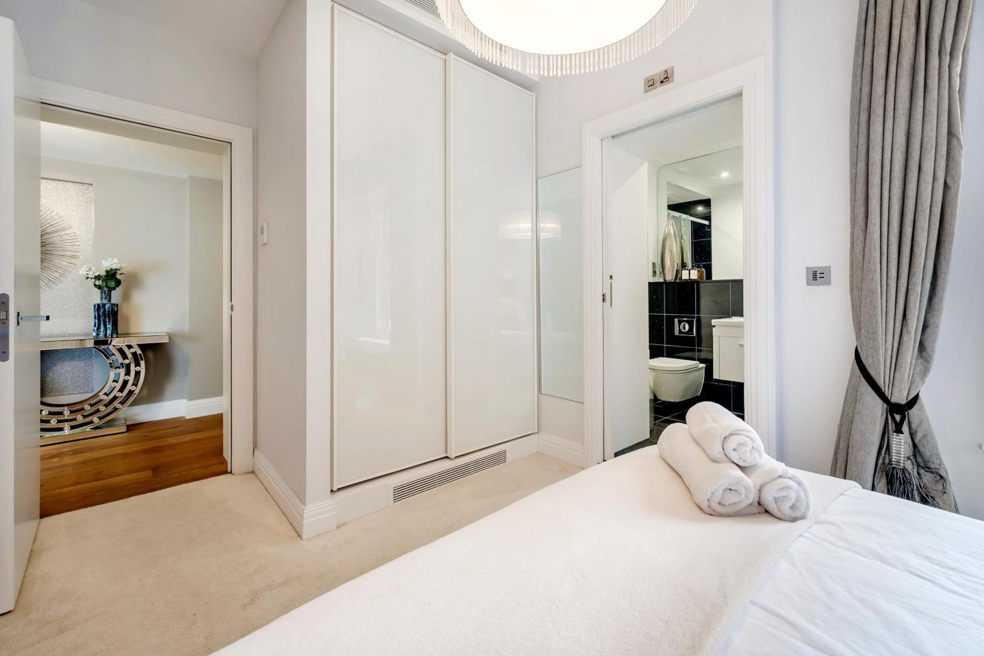Appartement Aircon 2 Bedr, 3 Beds, 2 Bath Covent Garden, Subway *