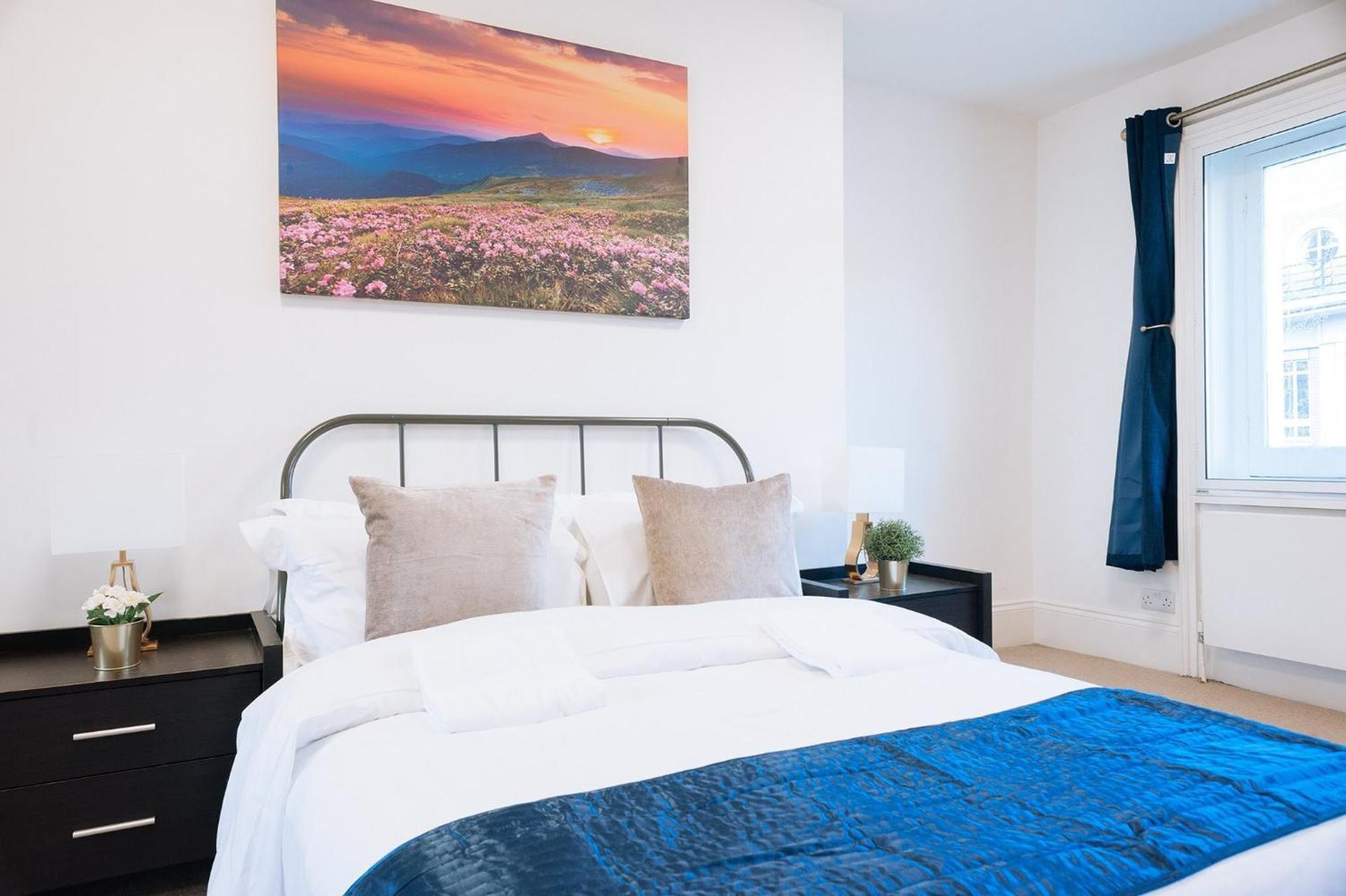 Curzon Residences Hotel *