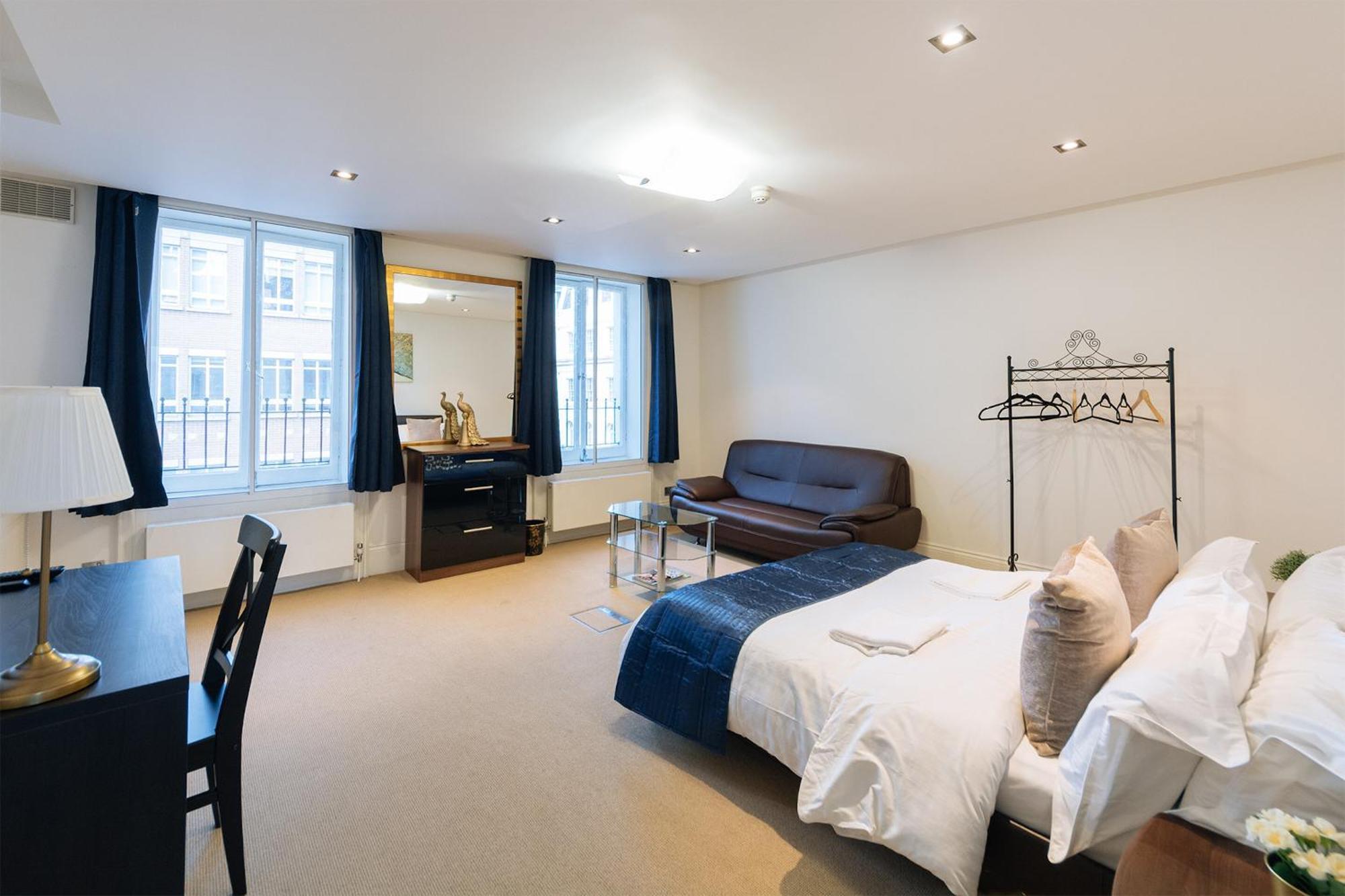 Hotel Curzon Residences