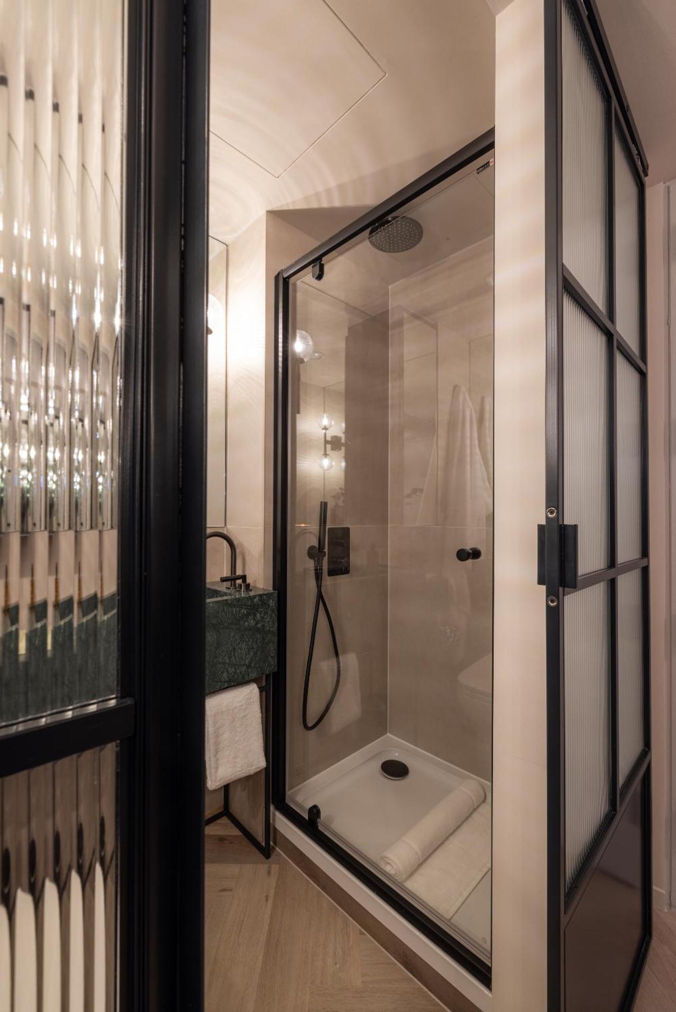 Apartment The Brondesbury By Nestor