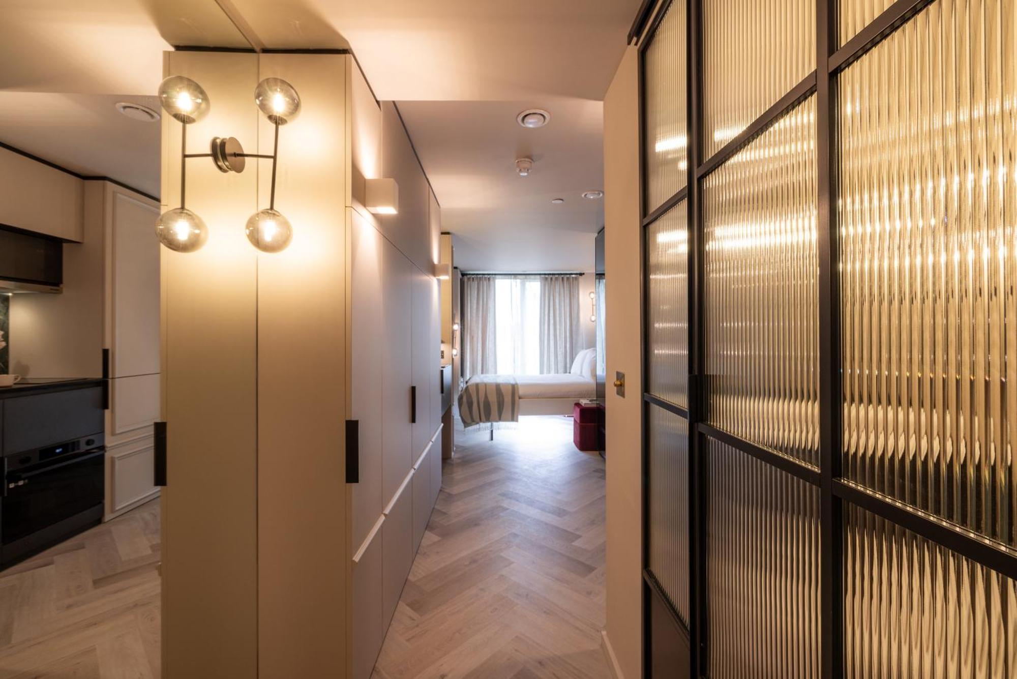 The Brondesbury By Nestor * London