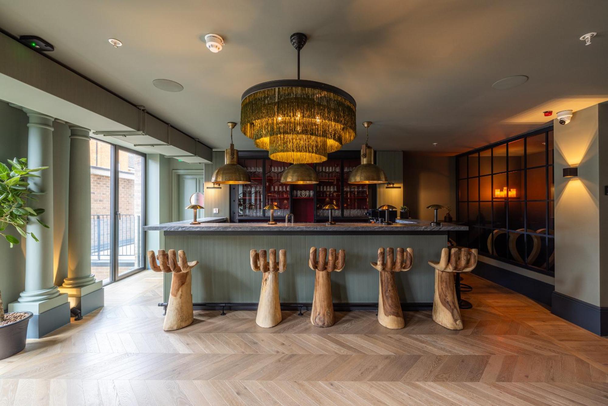 The Brondesbury By Nestor Apartment
